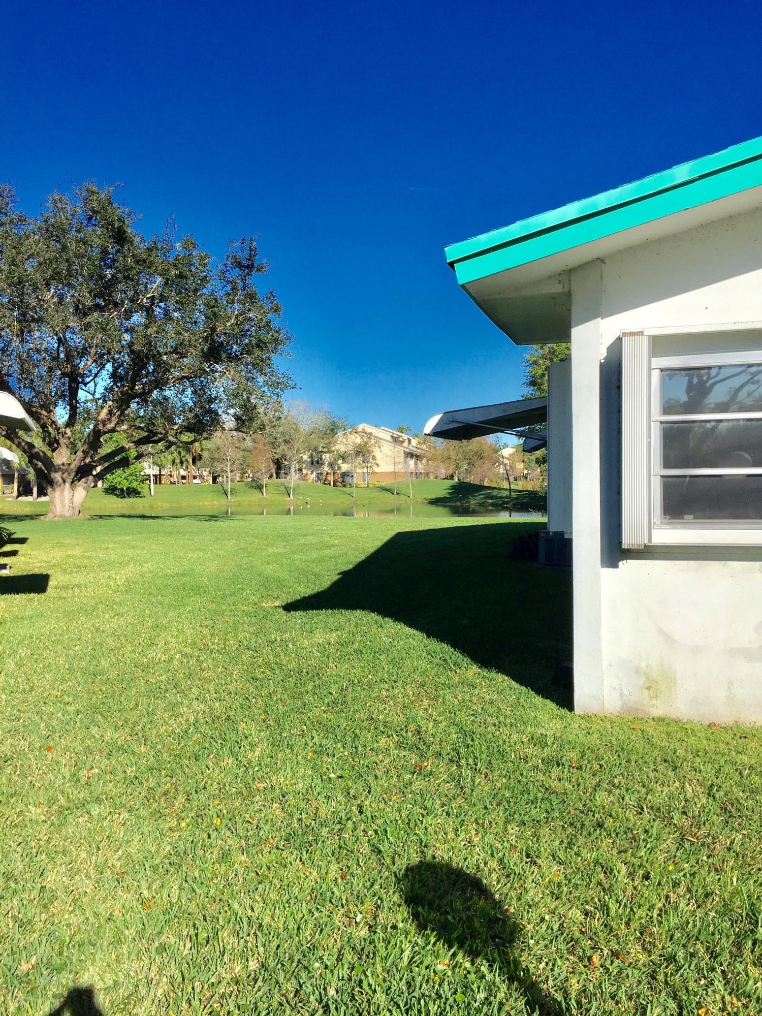 LAUDERDALE WEST 4 CONDO - Residential