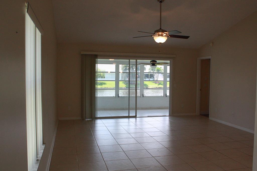 TROPICAL EAST - Residential