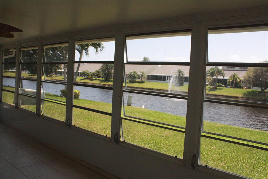 TROPICAL EAST - Residential