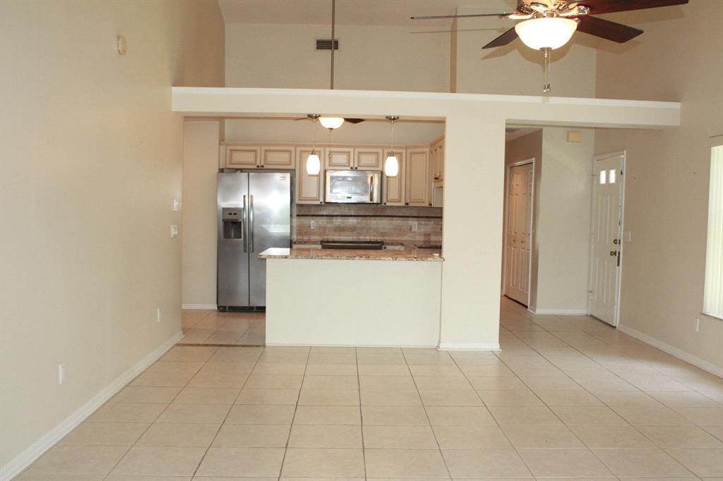 TROPICAL EAST - Residential