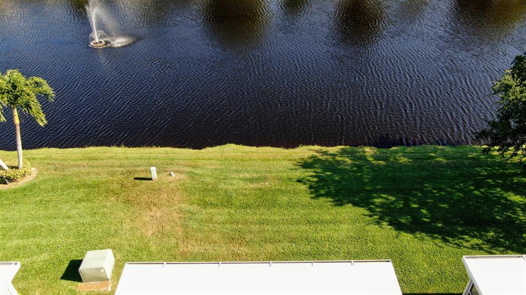 TROPICAL EAST - Residential