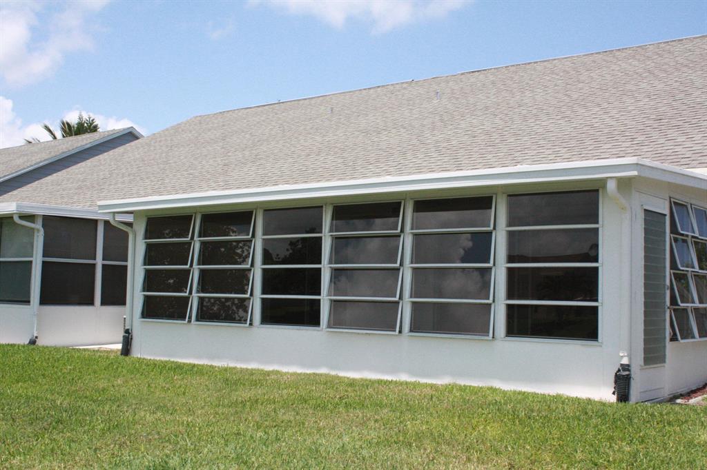 TROPICAL EAST - Residential