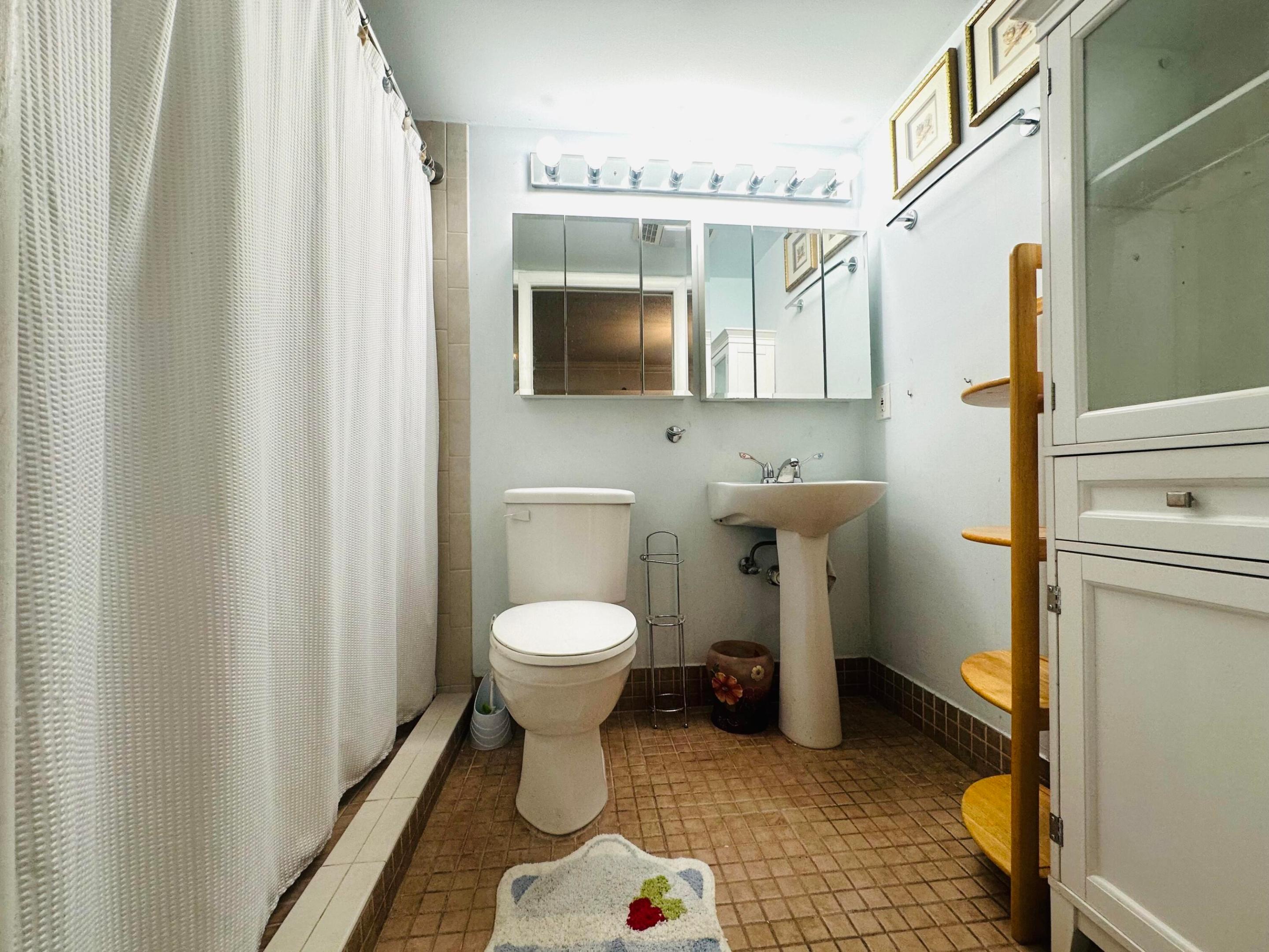 NEWPORT O CONDO - Residential