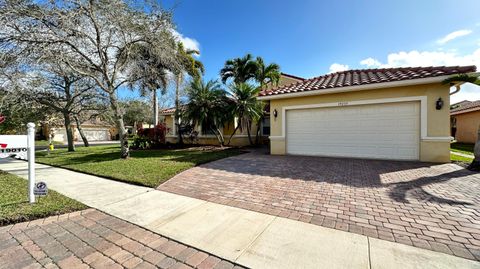 19010 SW 10th Street Pembroke Pines FL 33029