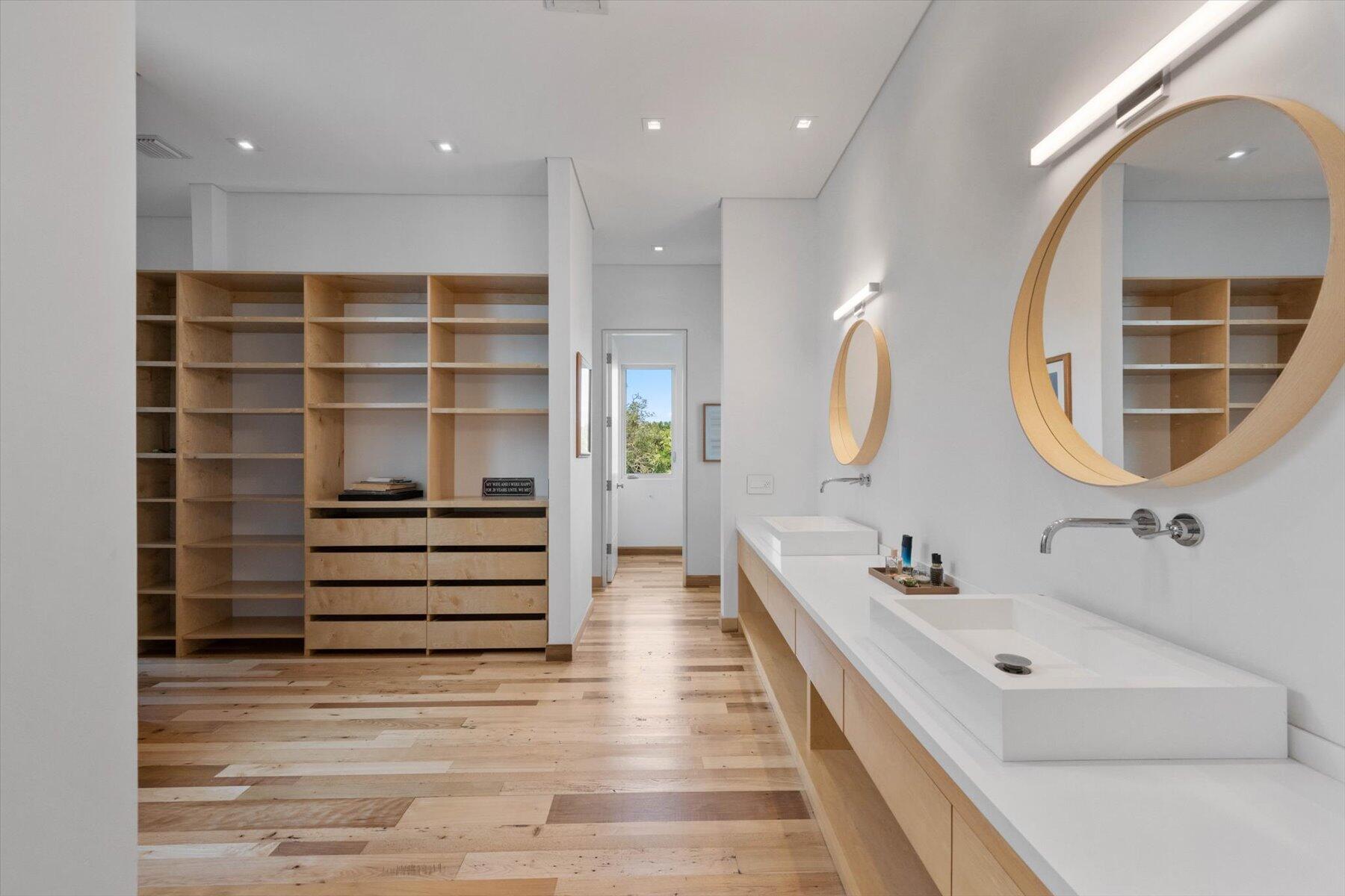 WELLINGTON AERO CLUB OF T - Residential