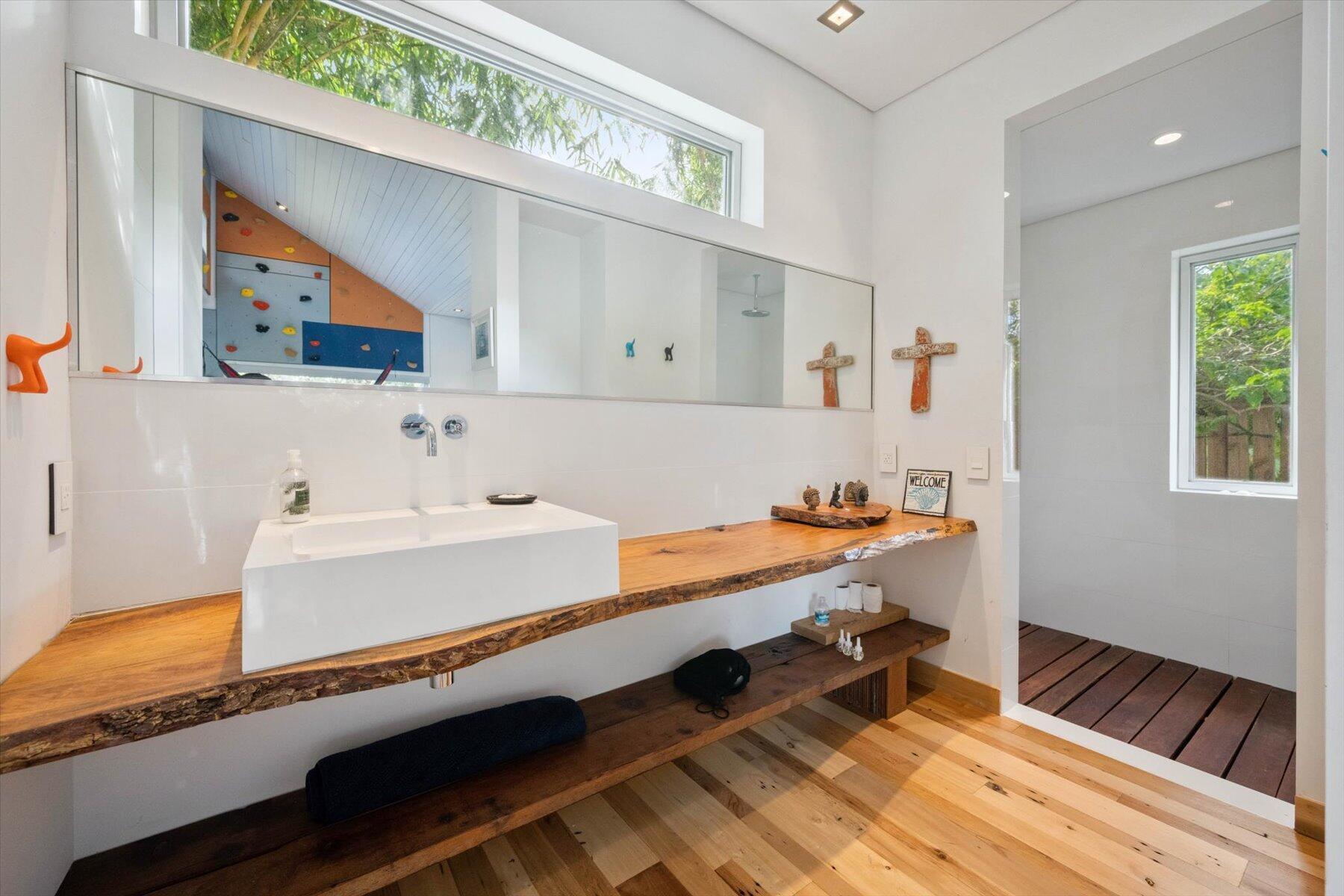 WELLINGTON AERO CLUB OF T - Residential