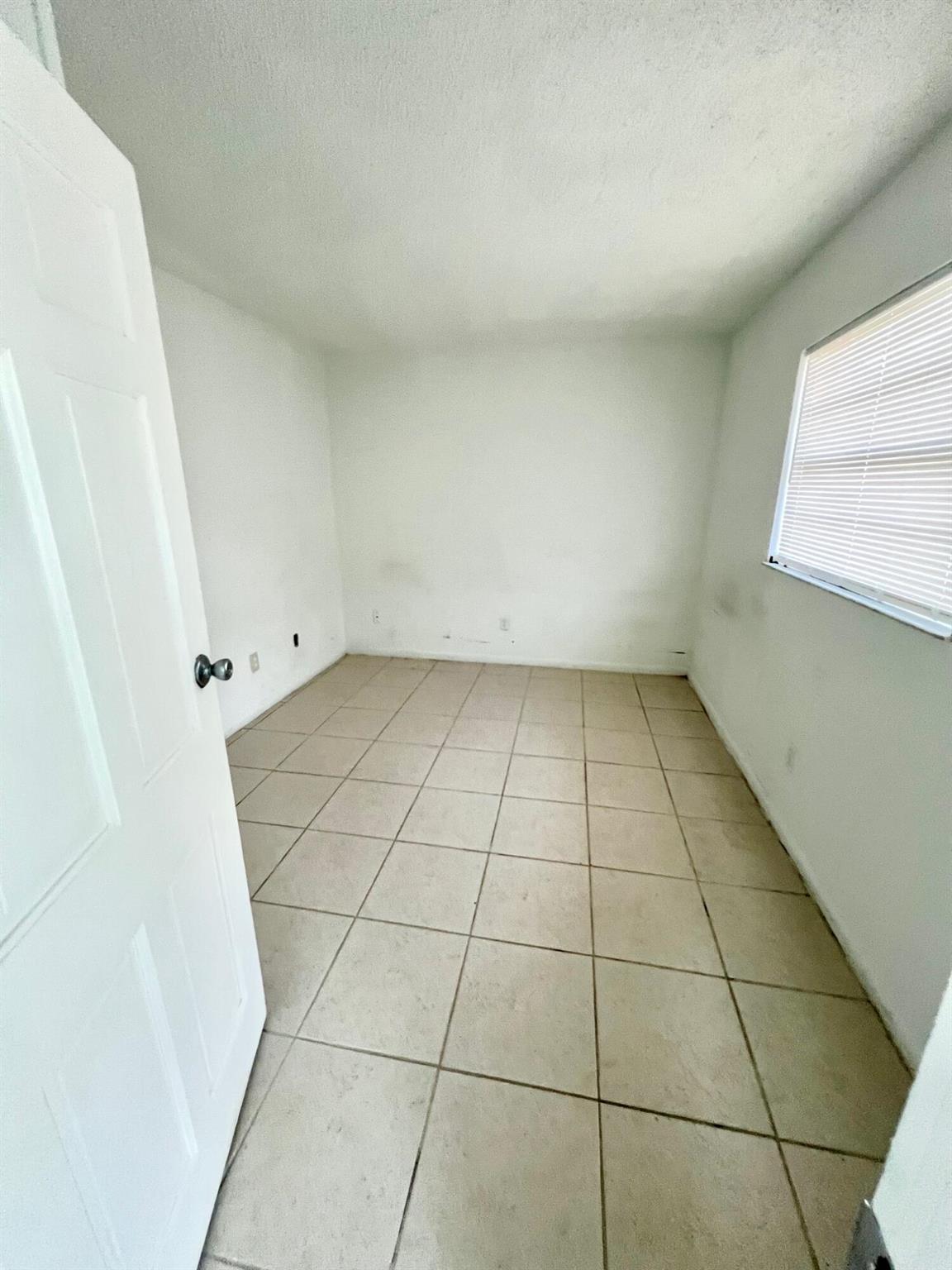 GOLDEN GATE - Residential Income