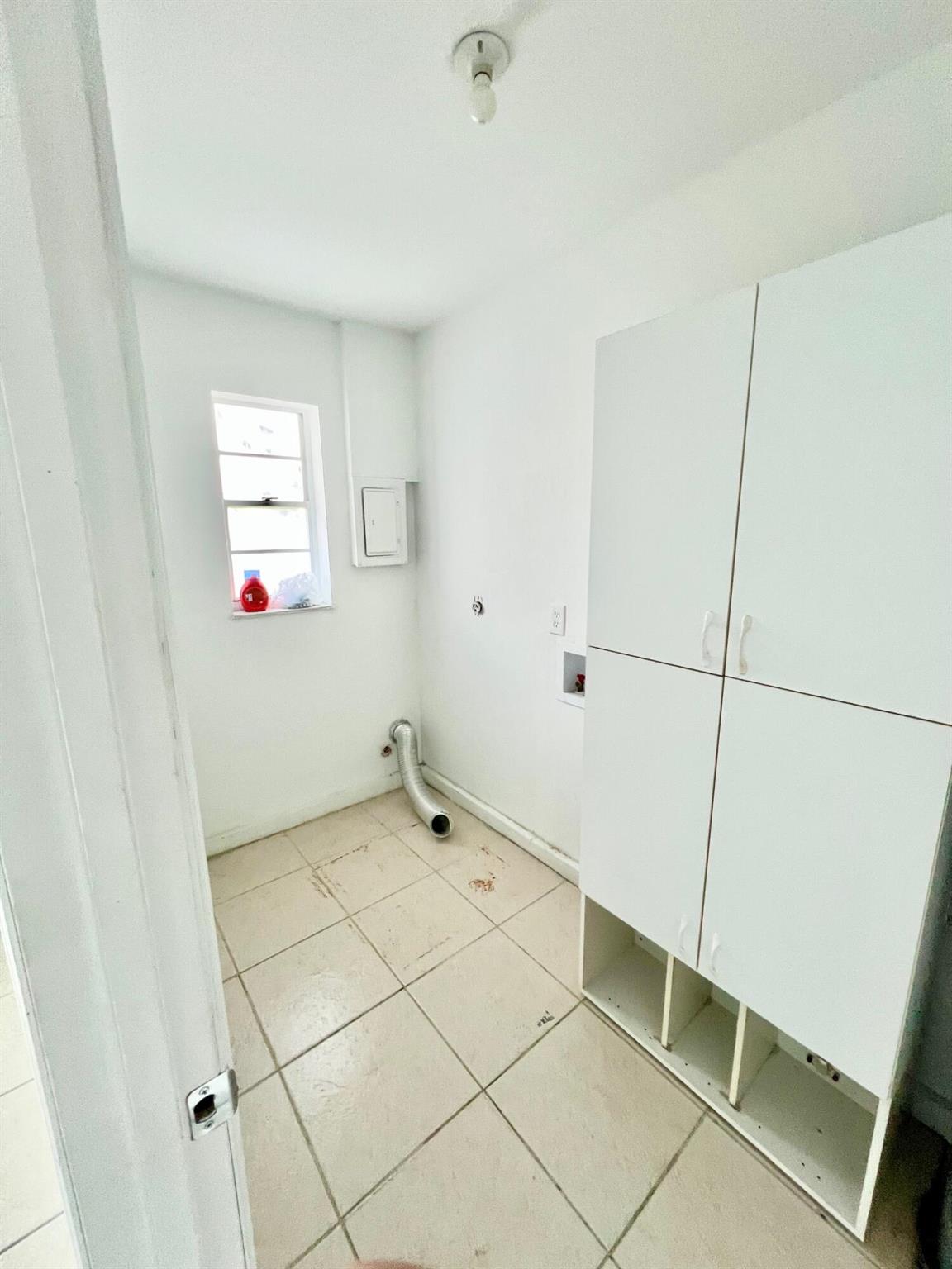 GOLDEN GATE - Residential Income