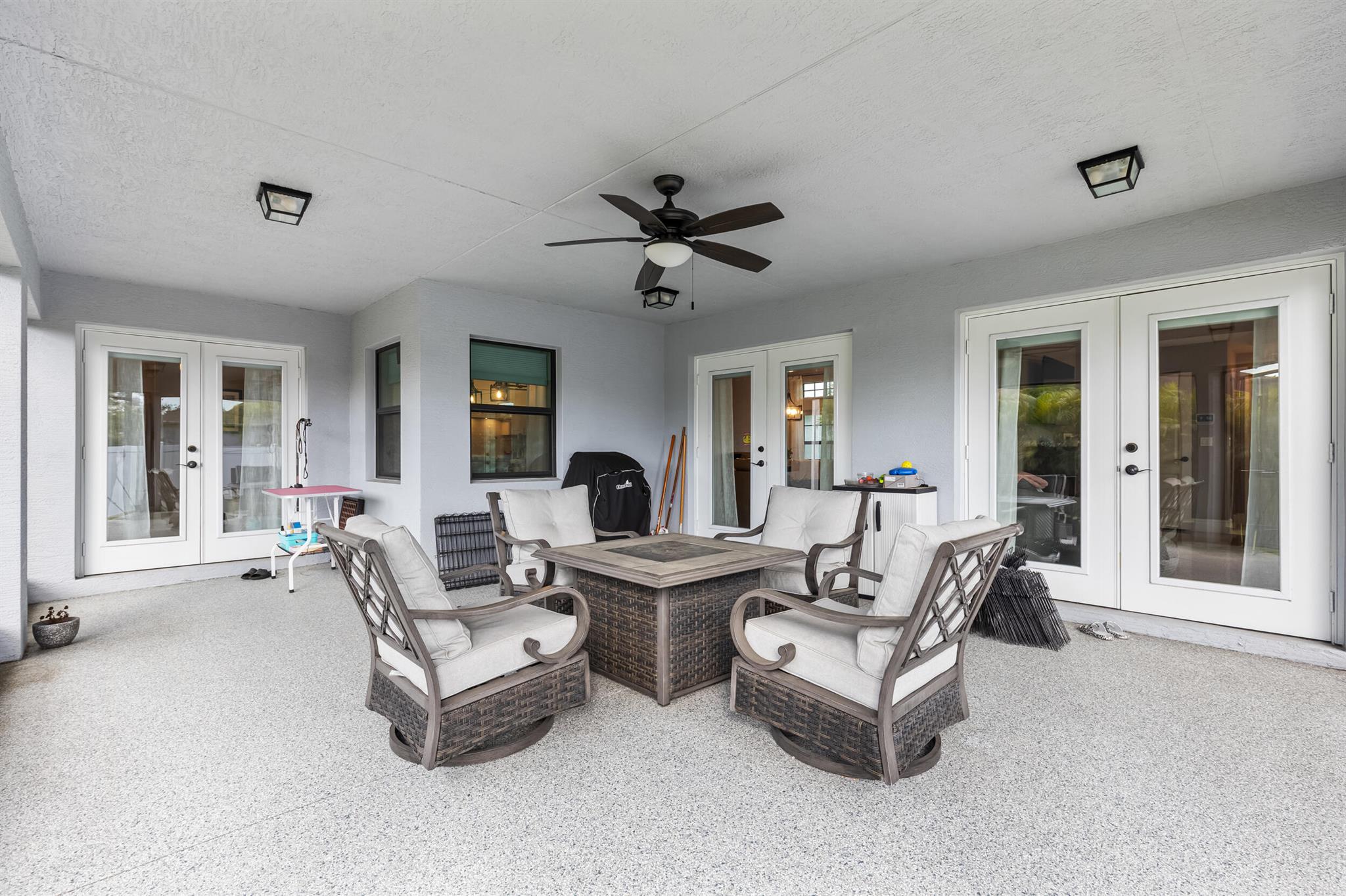 PORT ST LUCIE SECTION 33 - Residential