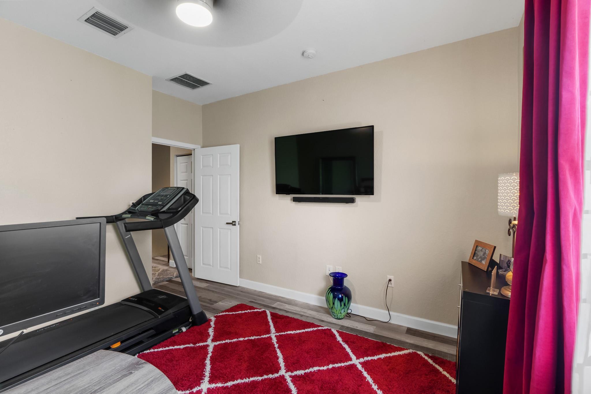 The Oaks - Oakland Forest - Residential