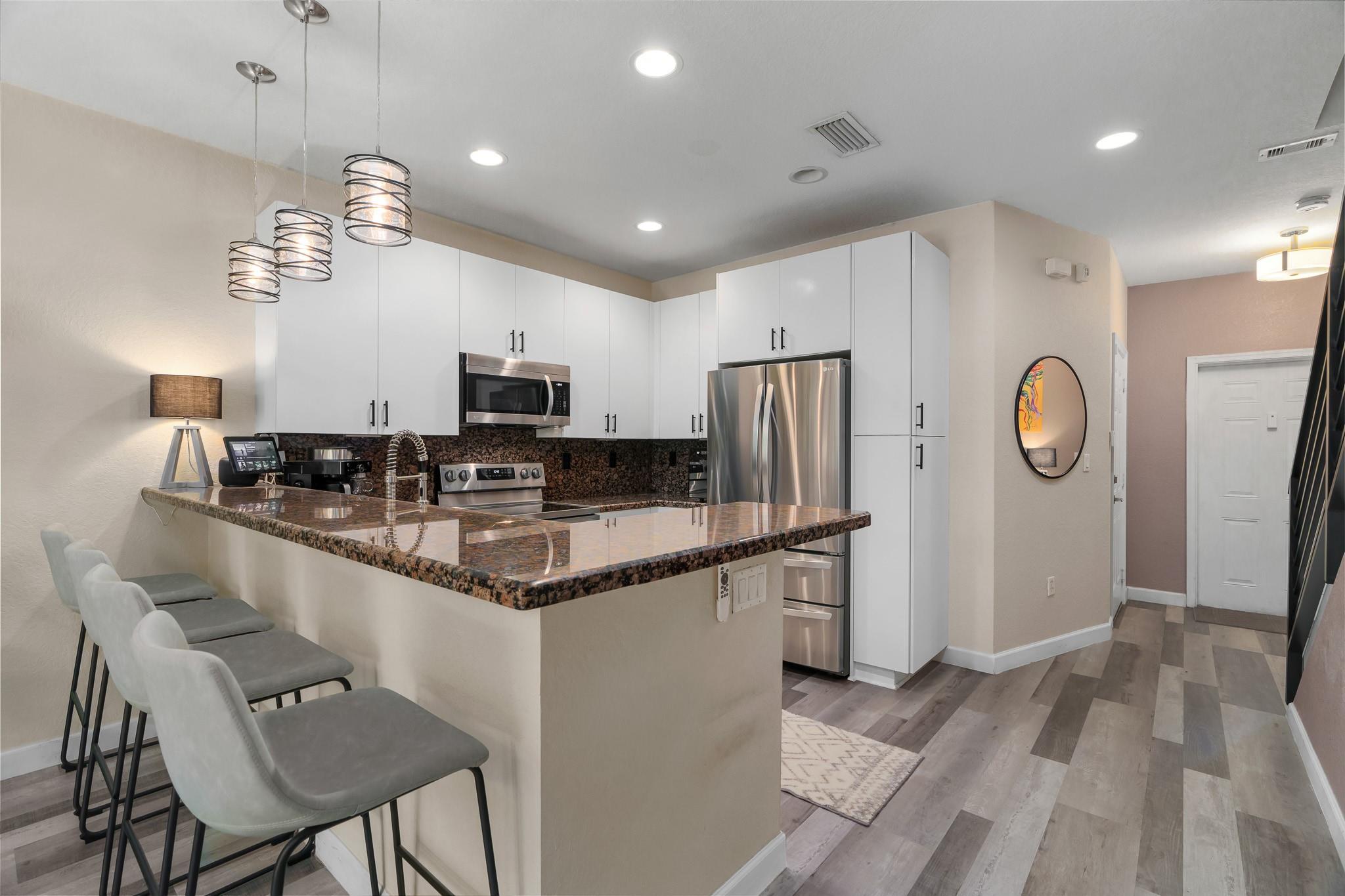 The Oaks - Oakland Forest - Residential