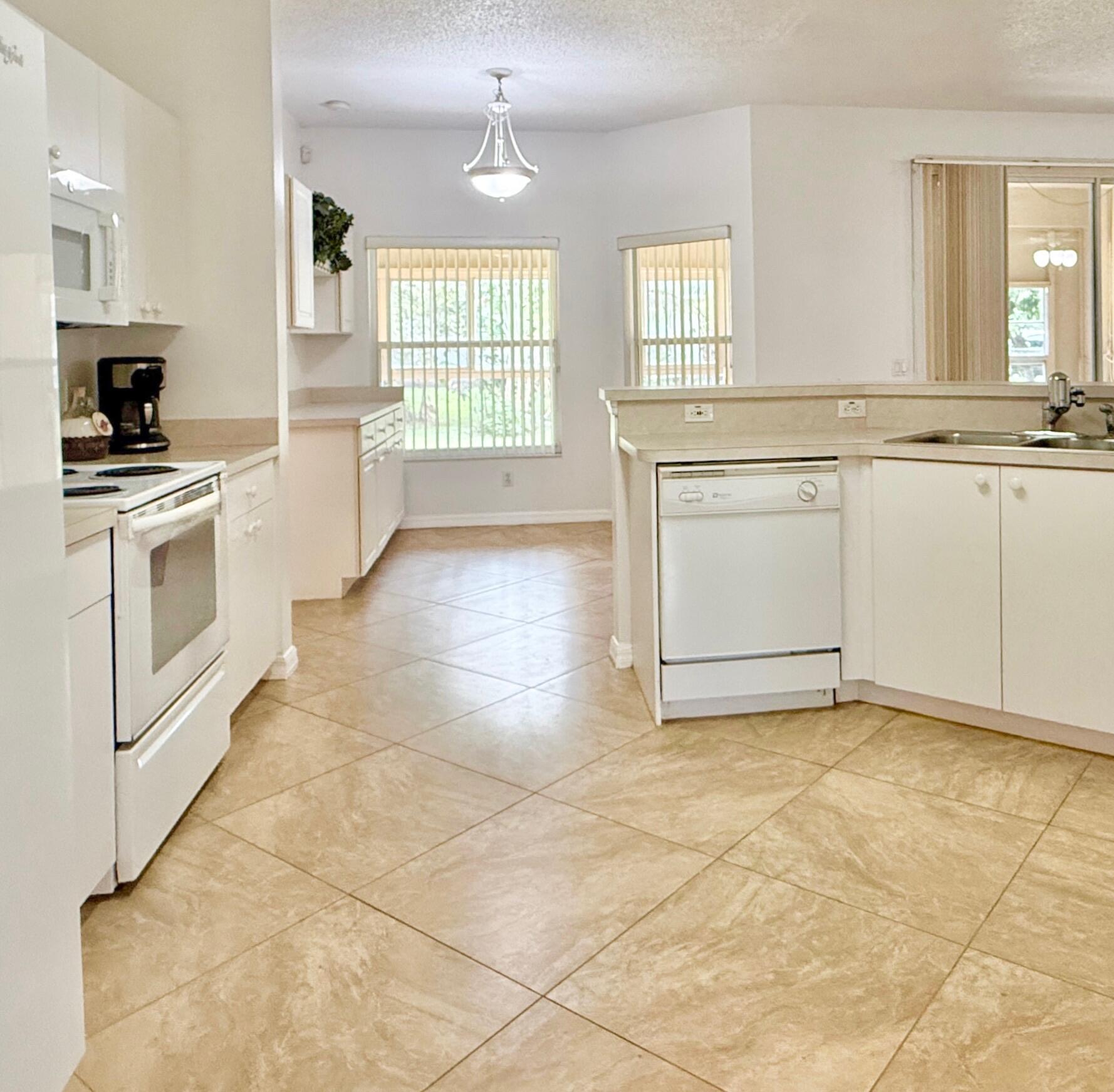 332 SW Glenwood Drive