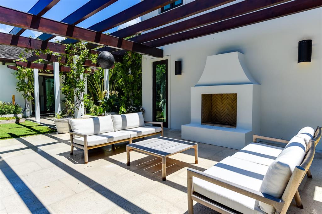 PALM BEACH - Residential