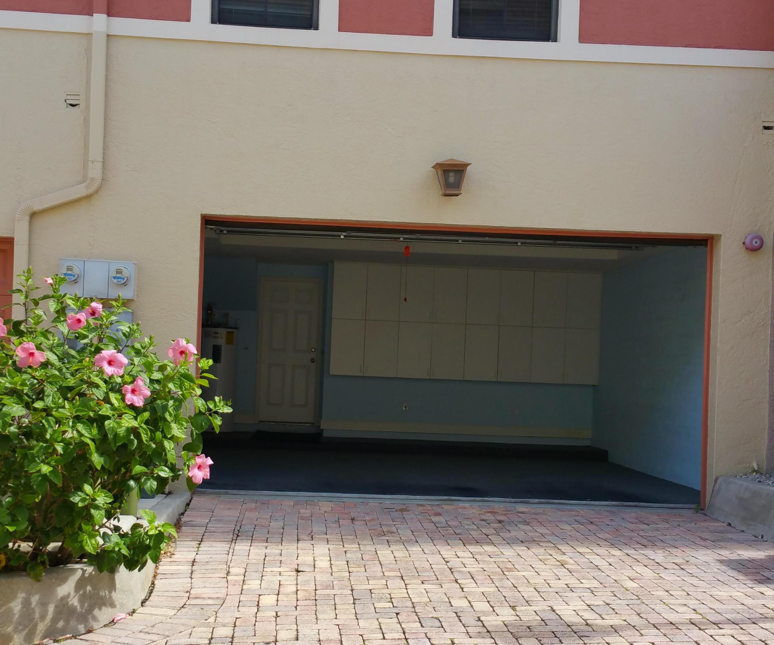 CITYPLACE RESIDENTIAL 1 - Residential Lease