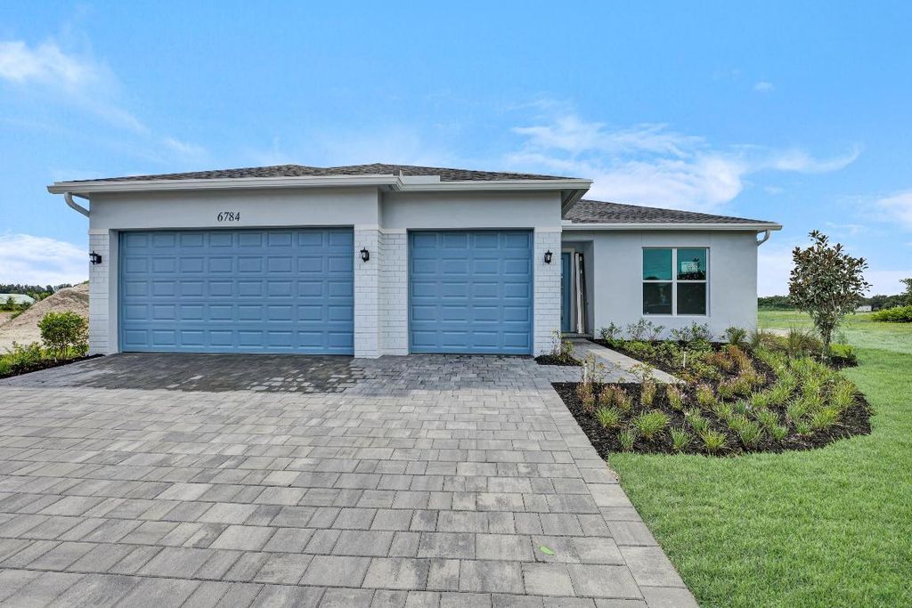 Photo of 6784 68th Square Sq, Vero Beach, FL 32967 (MLS # R11114817)