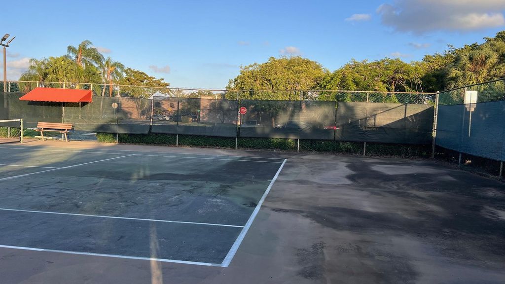 Photo of 1276 NW 122nd Ter #1276, Pembroke Pines, FL 33026 (MLS # F10417656)