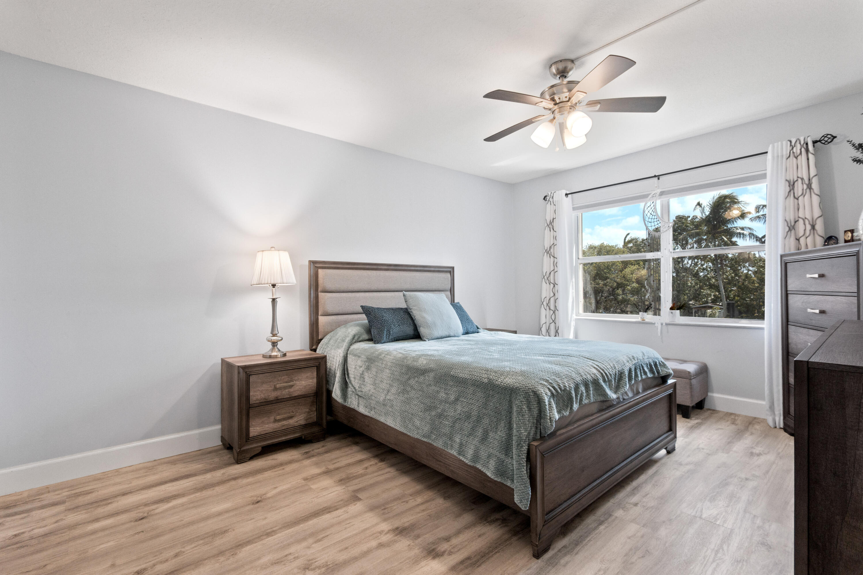 SUNRISE LAKES 98 CONDO - Residential