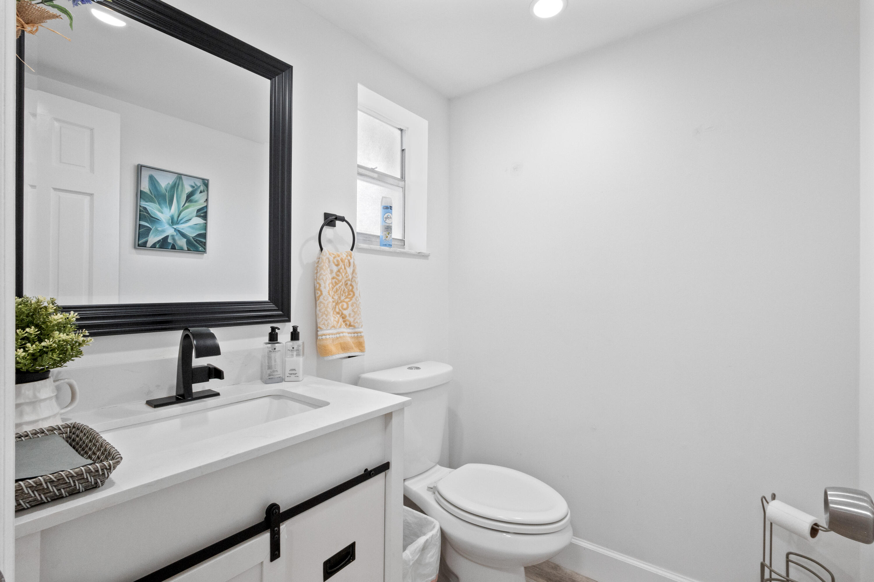 SUNRISE LAKES 98 CONDO - Residential