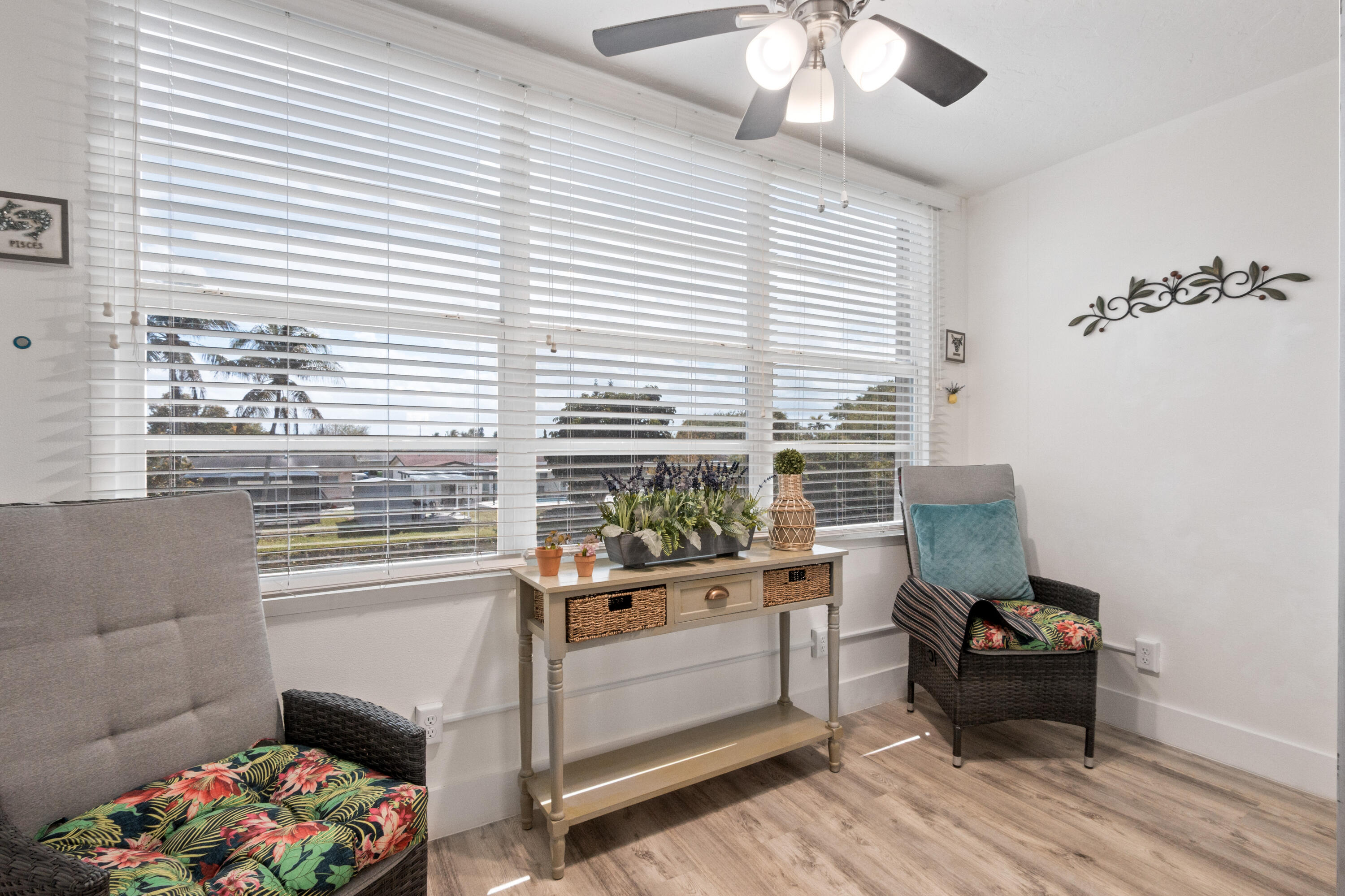 SUNRISE LAKES 98 CONDO - Residential