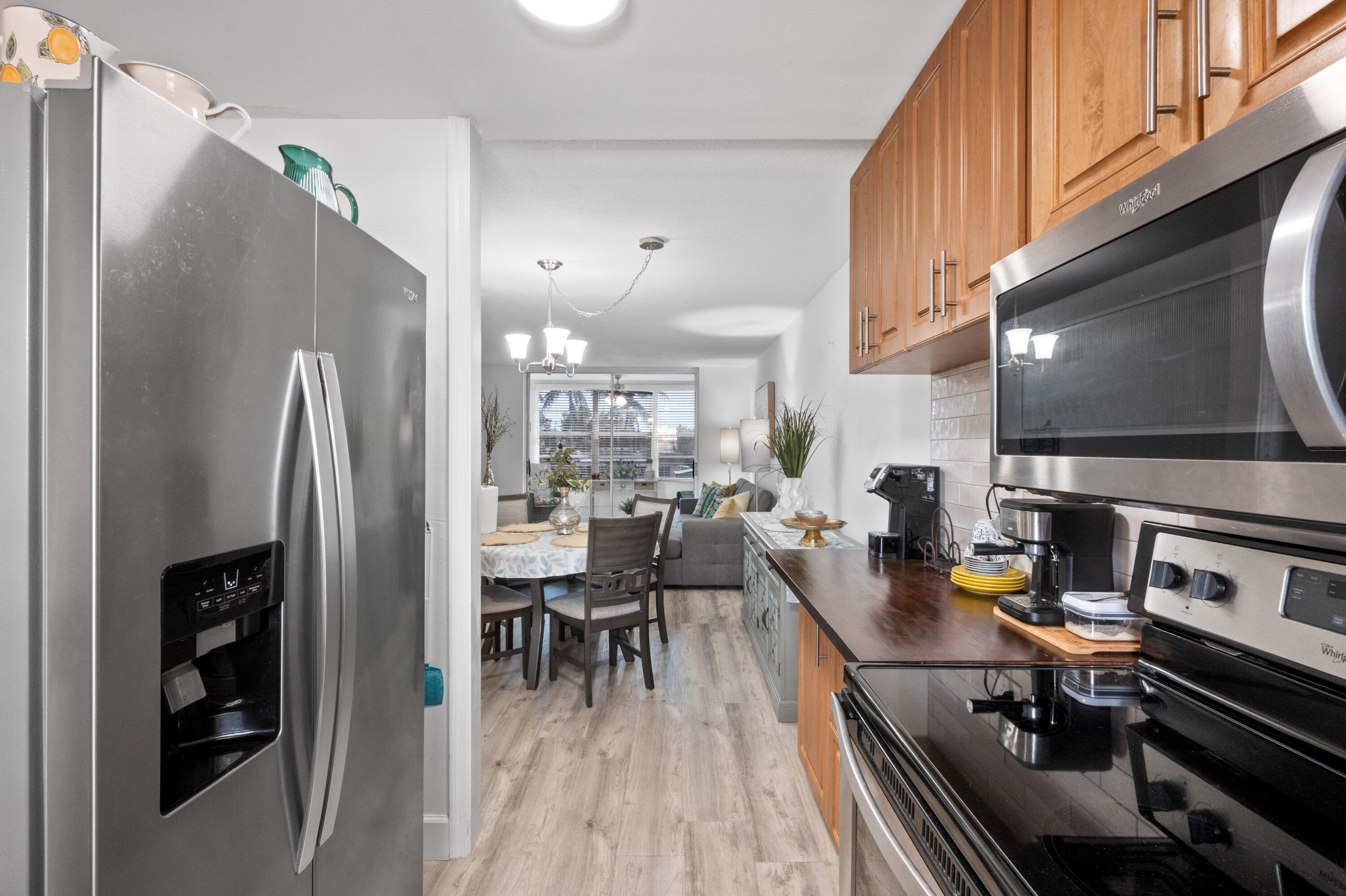 SUNRISE LAKES 98 CONDO - Residential