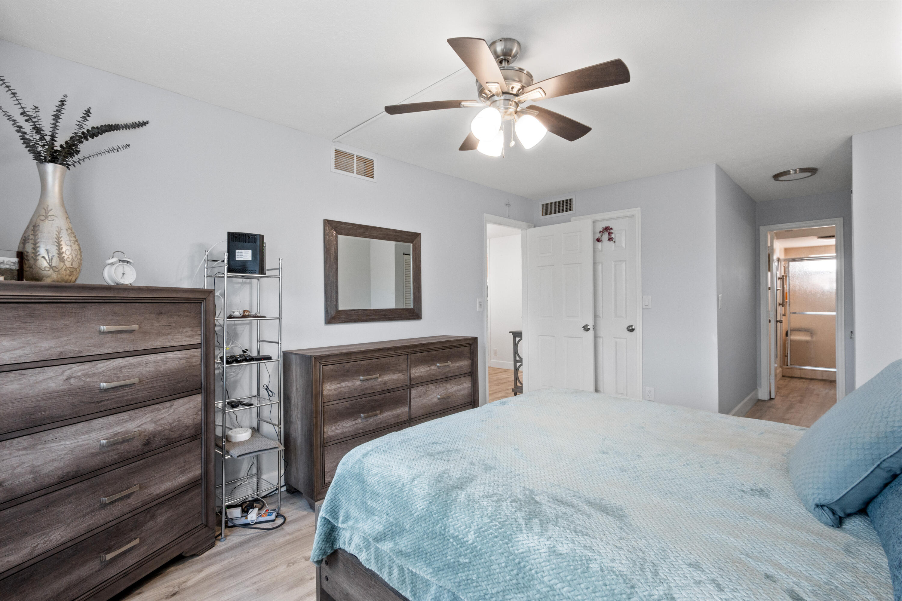 SUNRISE LAKES 98 CONDO - Residential