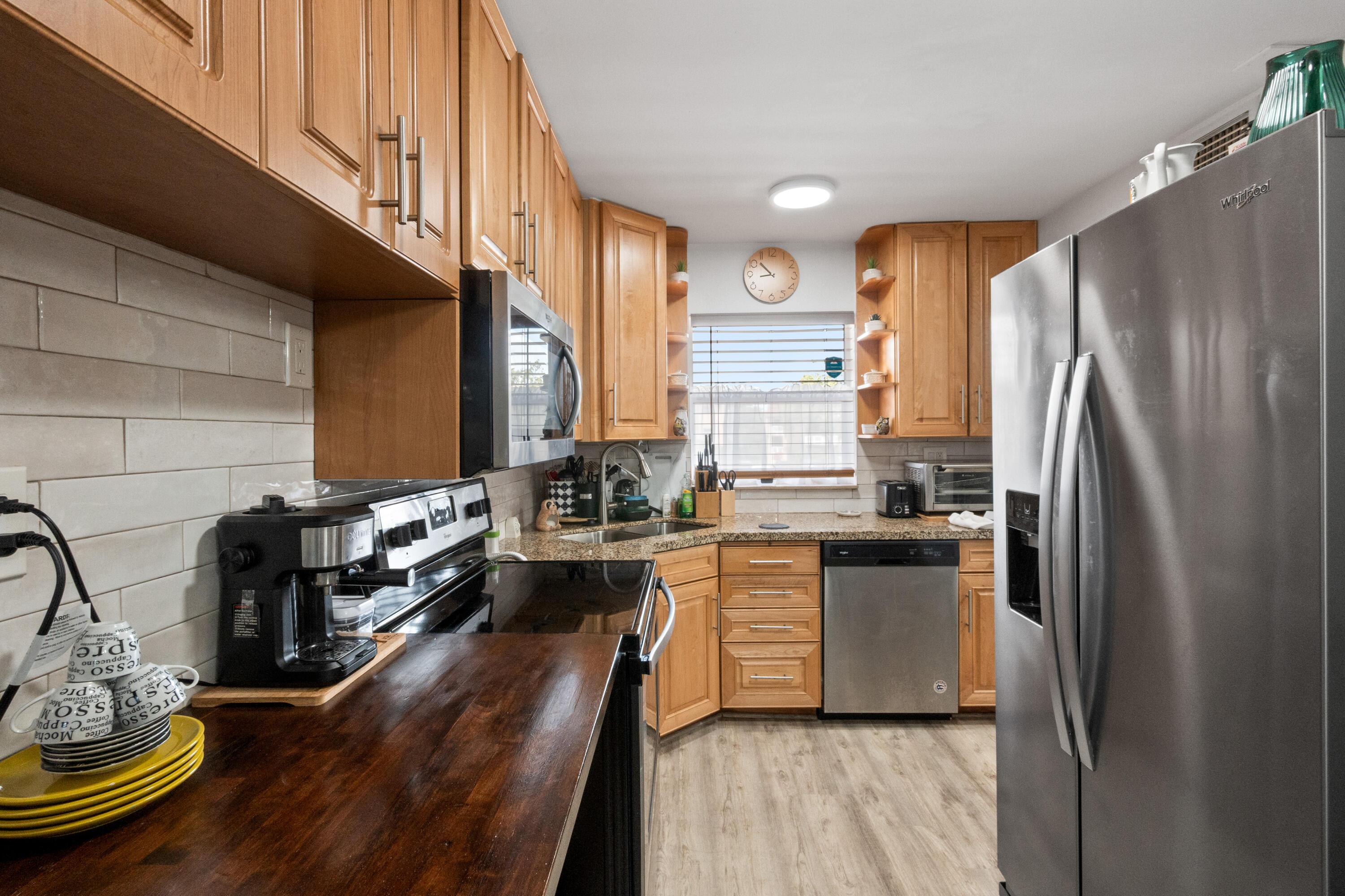 SUNRISE LAKES 98 CONDO - Residential