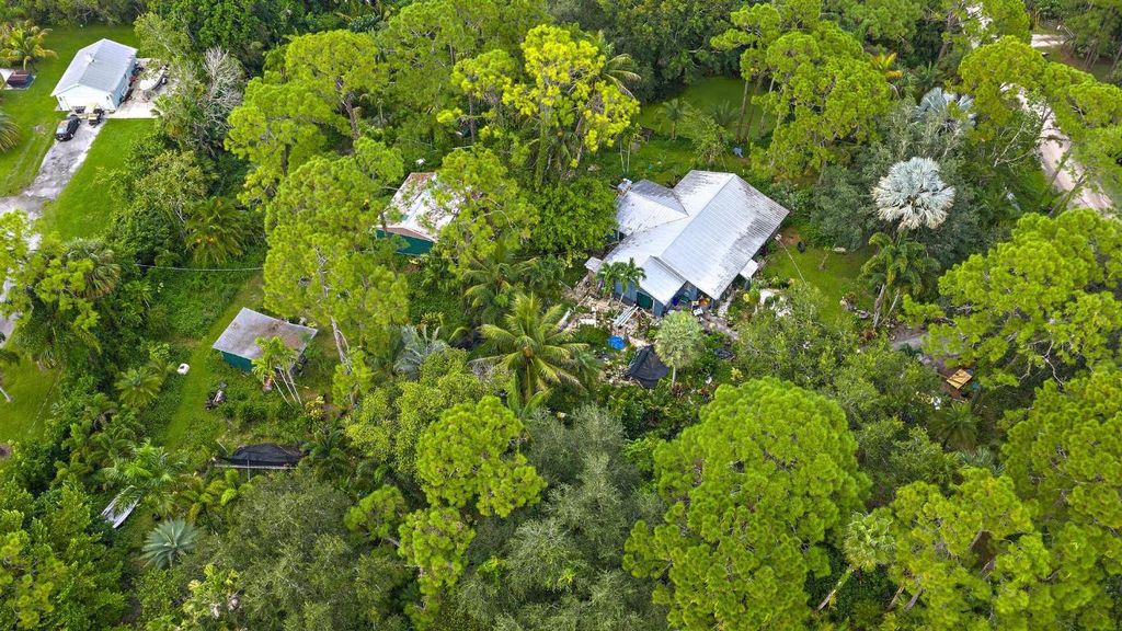 Photo of 12137 150th Court N, Jupiter, FL 33478 (MLS # R11131353)