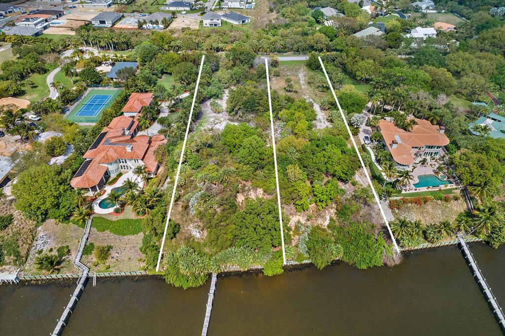 Photo of 33 NE Lofting Way, Sewalls Point, FL 34996 (MLS # R10697466)