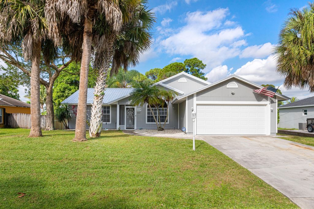 Photo of 1150 SW Irving Street, Port Saint Lucie, FL 34983 (MLS # R11023984)