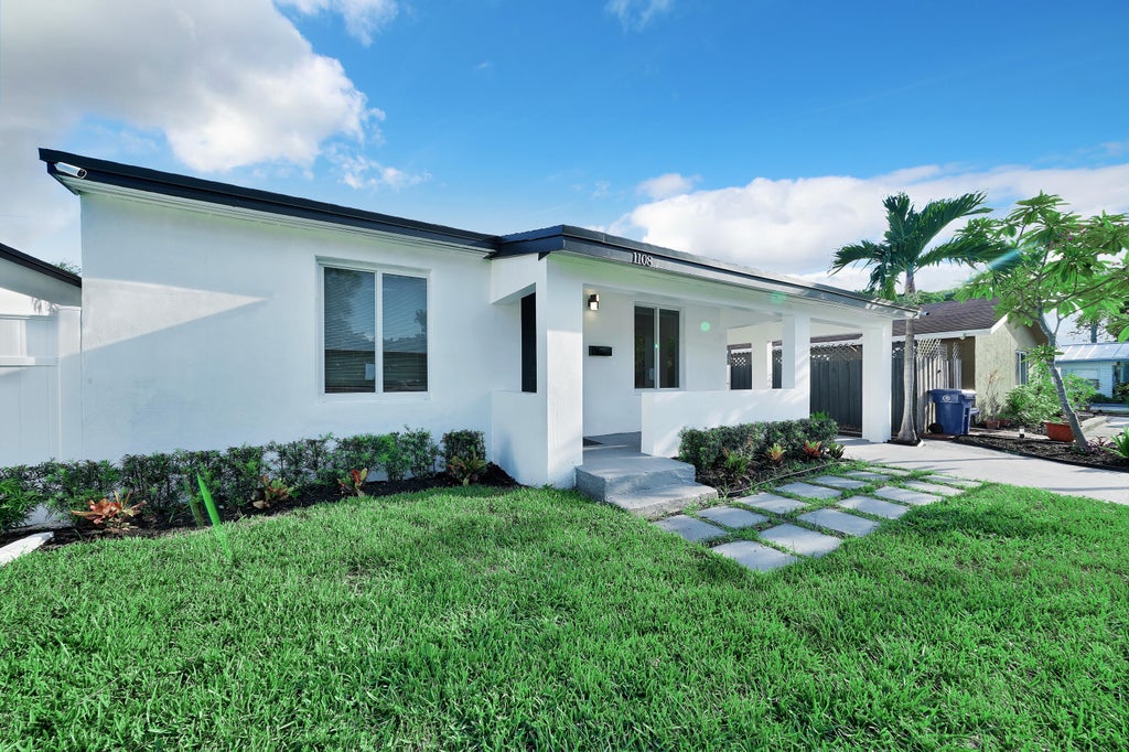 Photo of 1108 NE 16th Street, Fort Lauderdale, FL 33304 (MLS # B26041346)