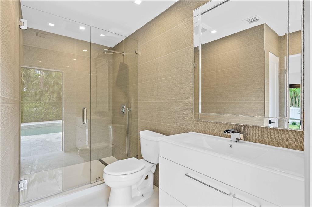 Coral Ridge North 28-37 B - Residential Lease