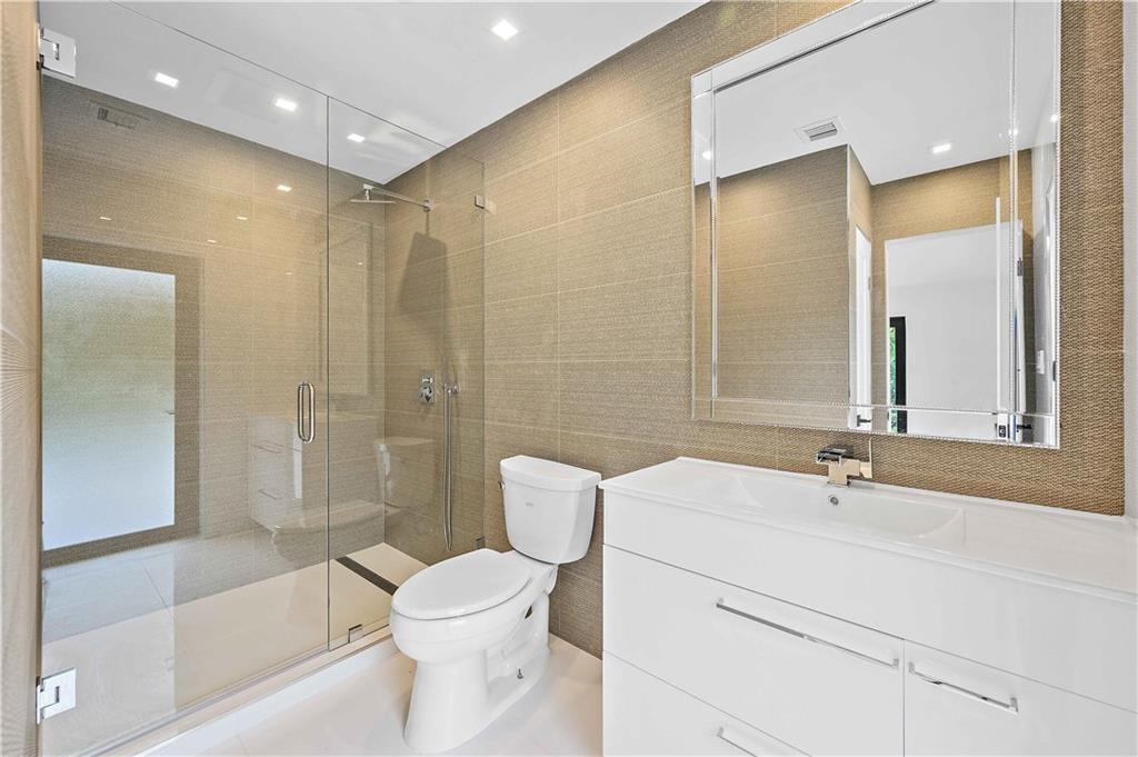 Coral Ridge North 28-37 B - Residential Lease