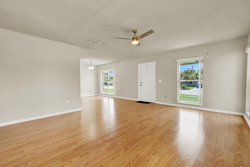 Photo of 22229 SW 65TH Terrace, Boca Raton, FL 33428 (MLS # B26052401)