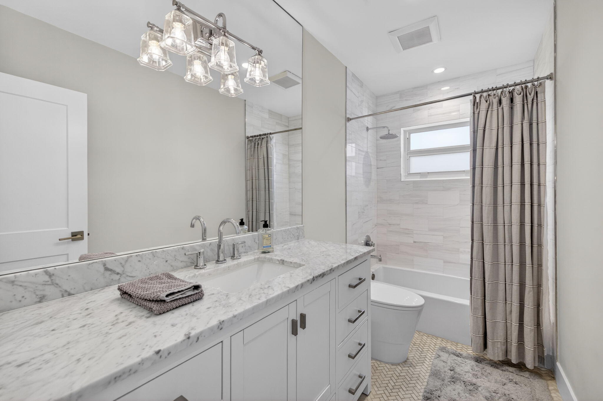 VENETIAN ISLES - Residential