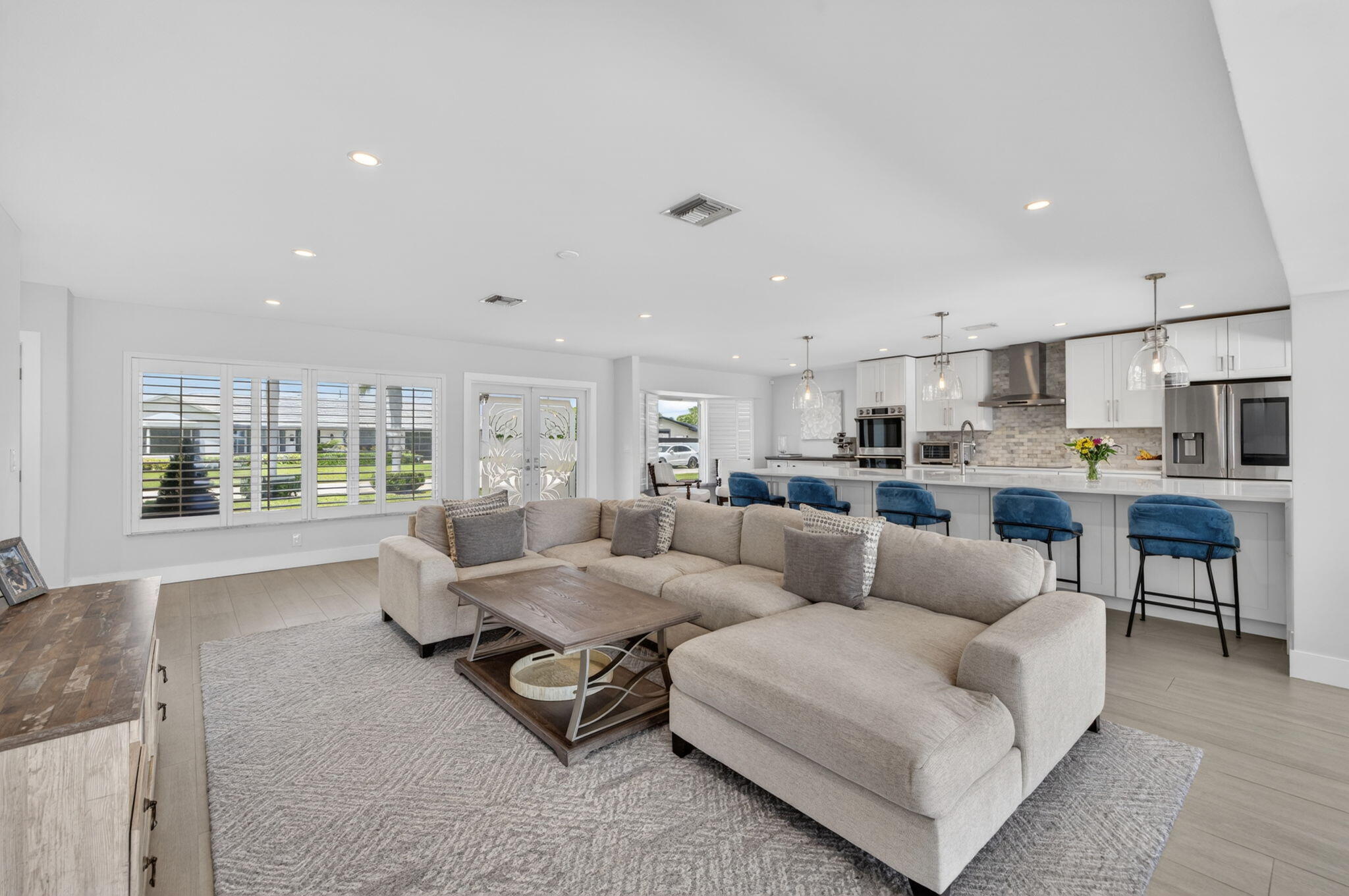 VENETIAN ISLES - Residential