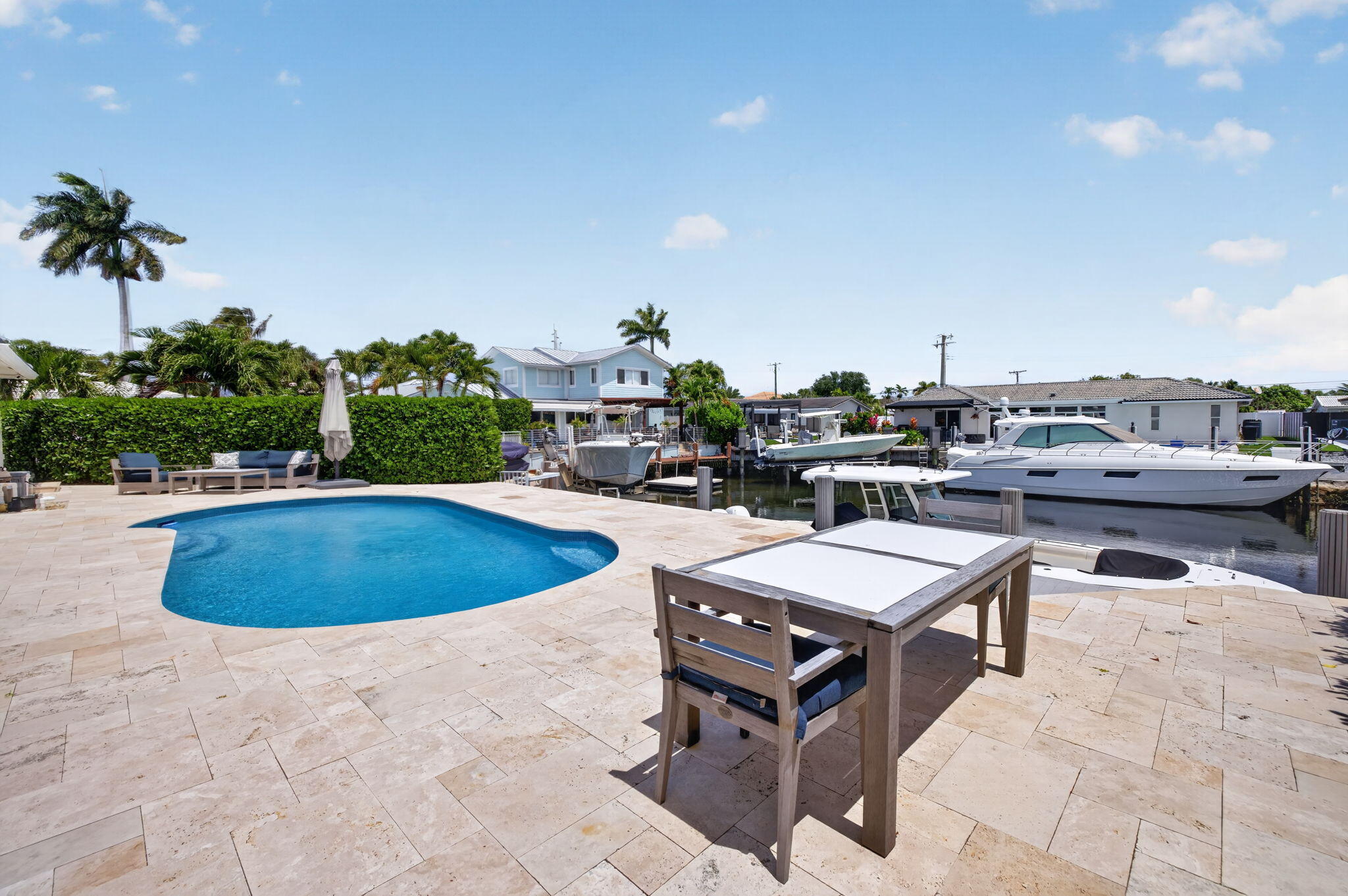 VENETIAN ISLES - Residential