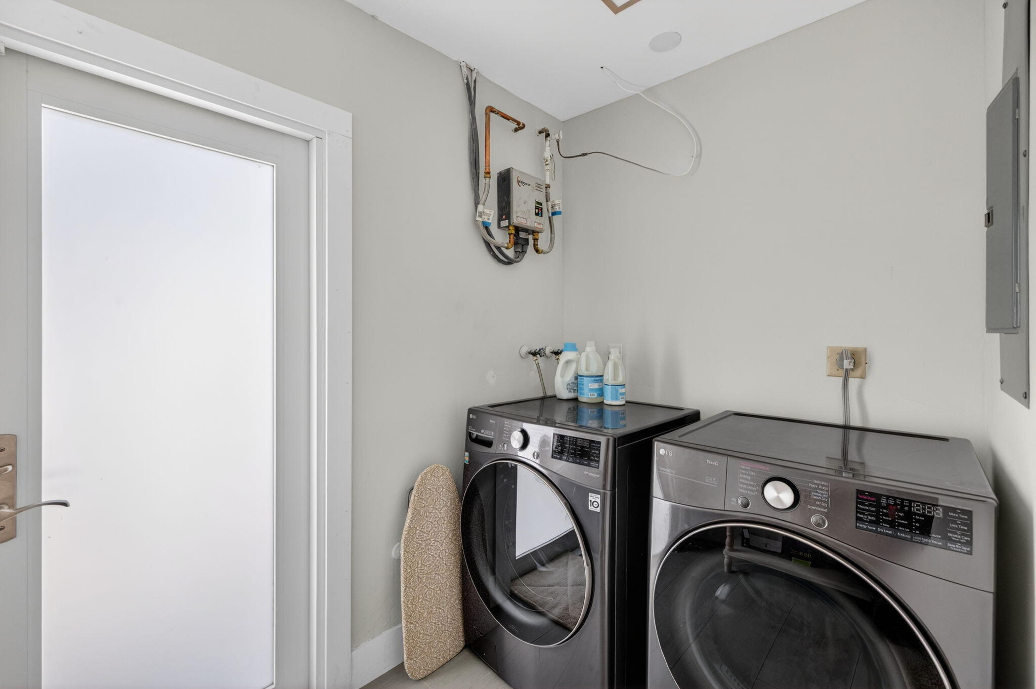 VENETIAN ISLES - Residential