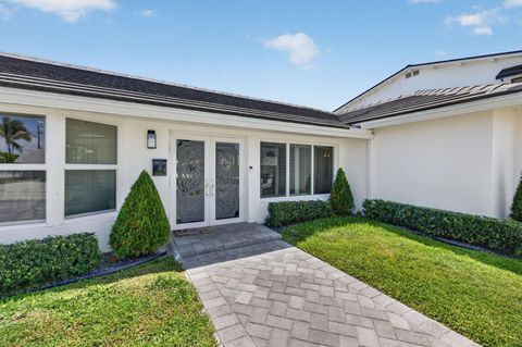 Tiny photo for 4460 NE 26th Avenue, Lighthouse Point, FL 33064 (MLS # B26017622)