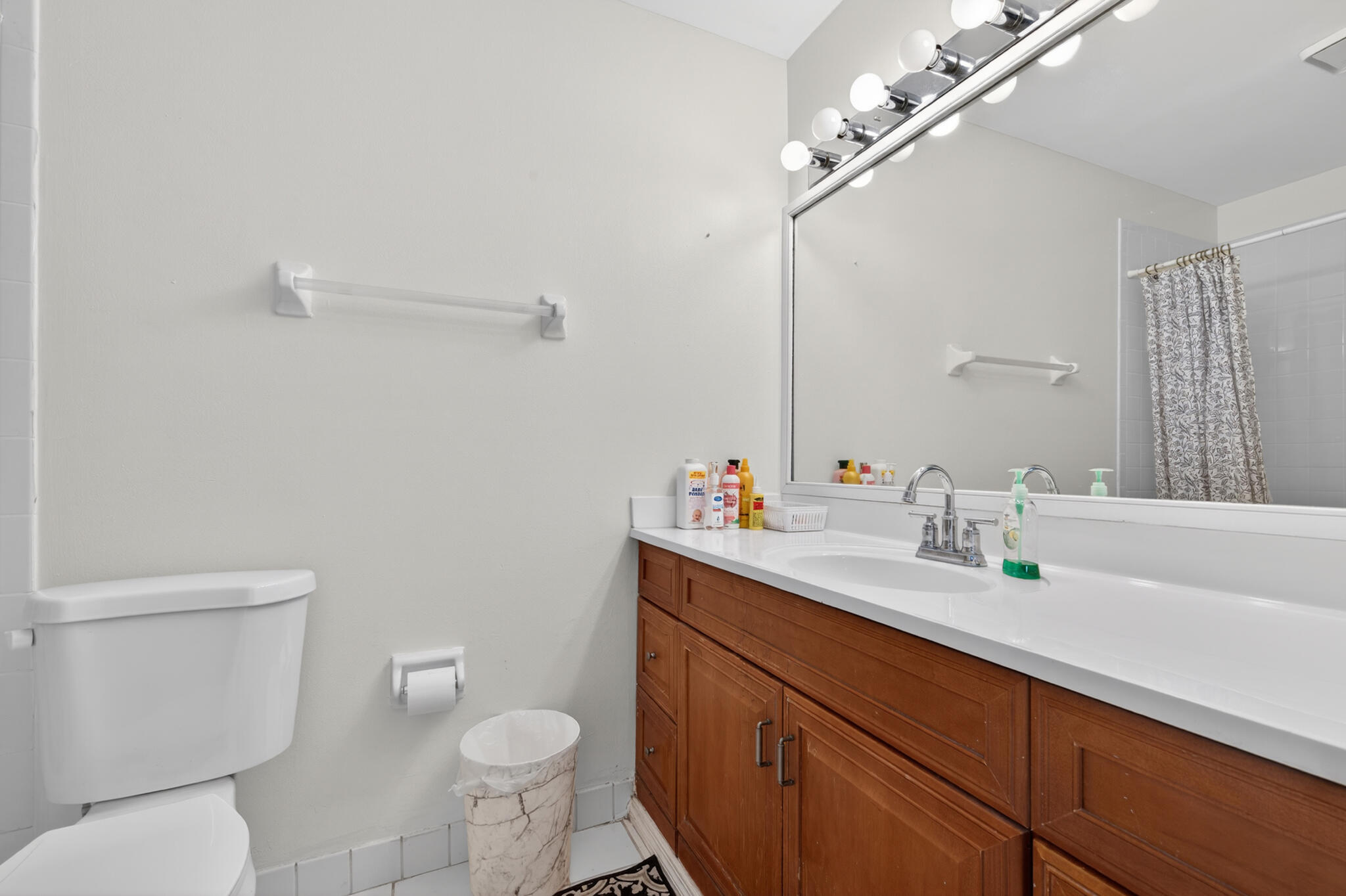 SANDTREE - Residential