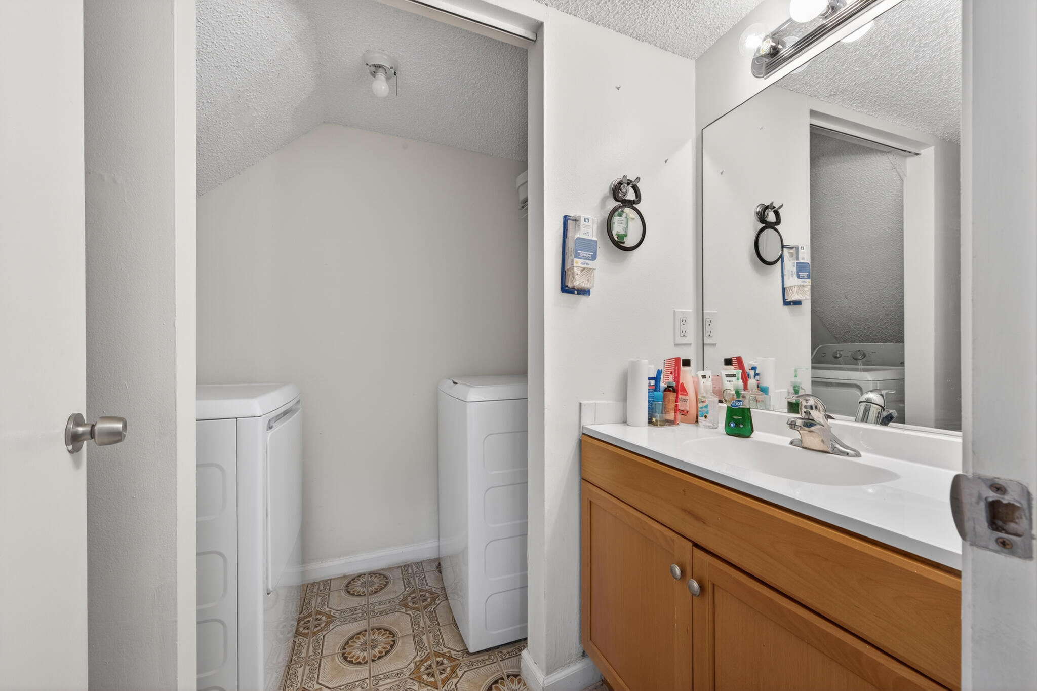 SANDTREE - Residential