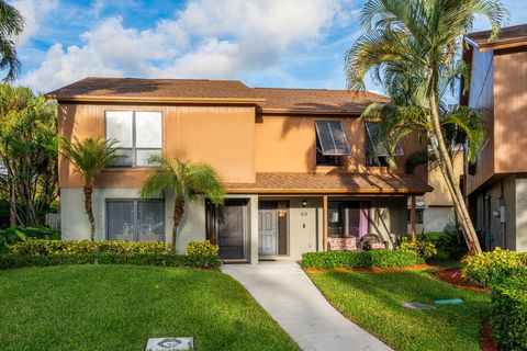 Photo of 505 Sandtree Drive, Palm Beach Gardens, FL 33403 (MLS # R11166031)
