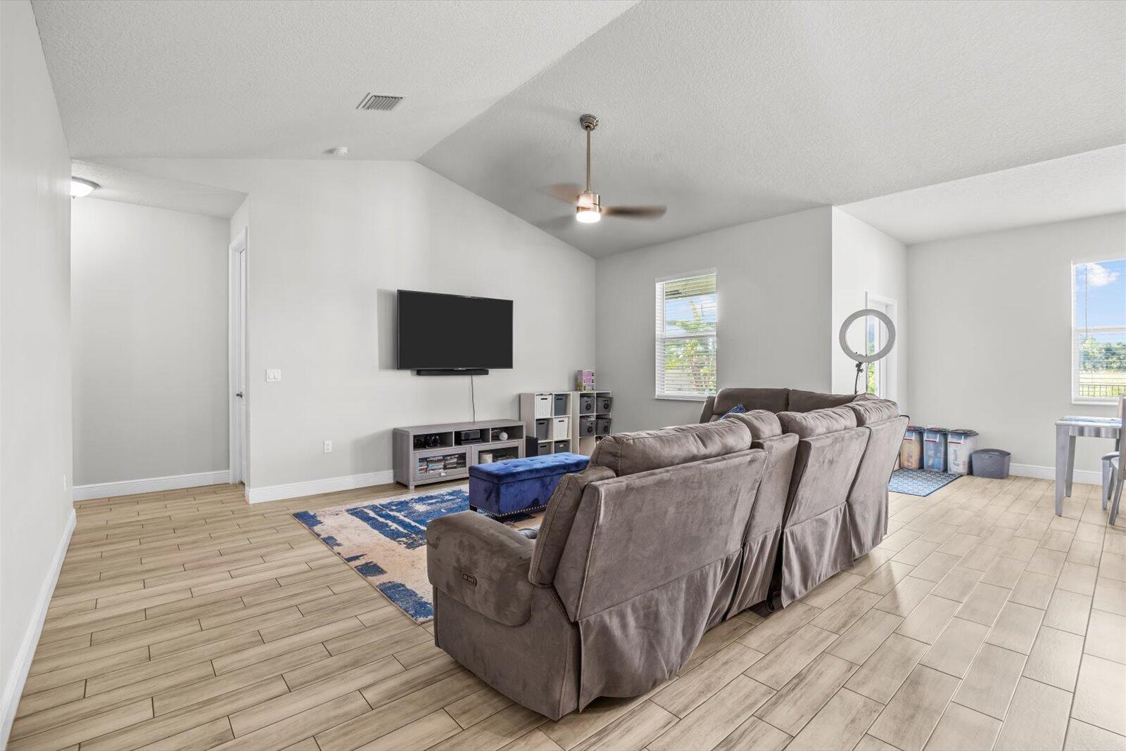 PORT ST LUCIE SECTION 7 - Residential