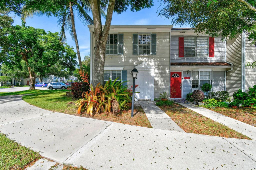 Photo of 106 Old English Court, Jupiter, FL 33458 (MLS # R11119783)