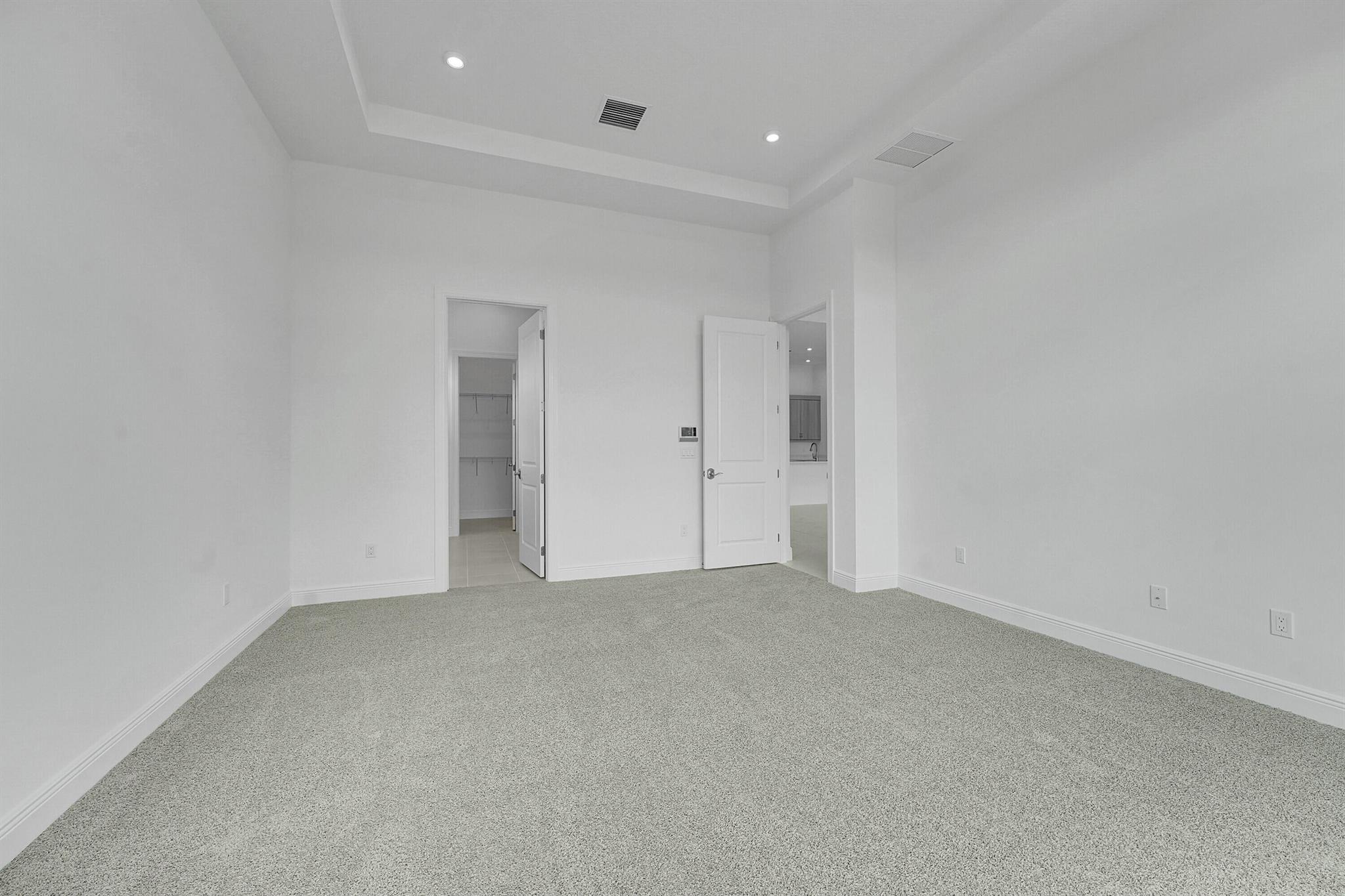AVENIR POD 20 - Residential Lease