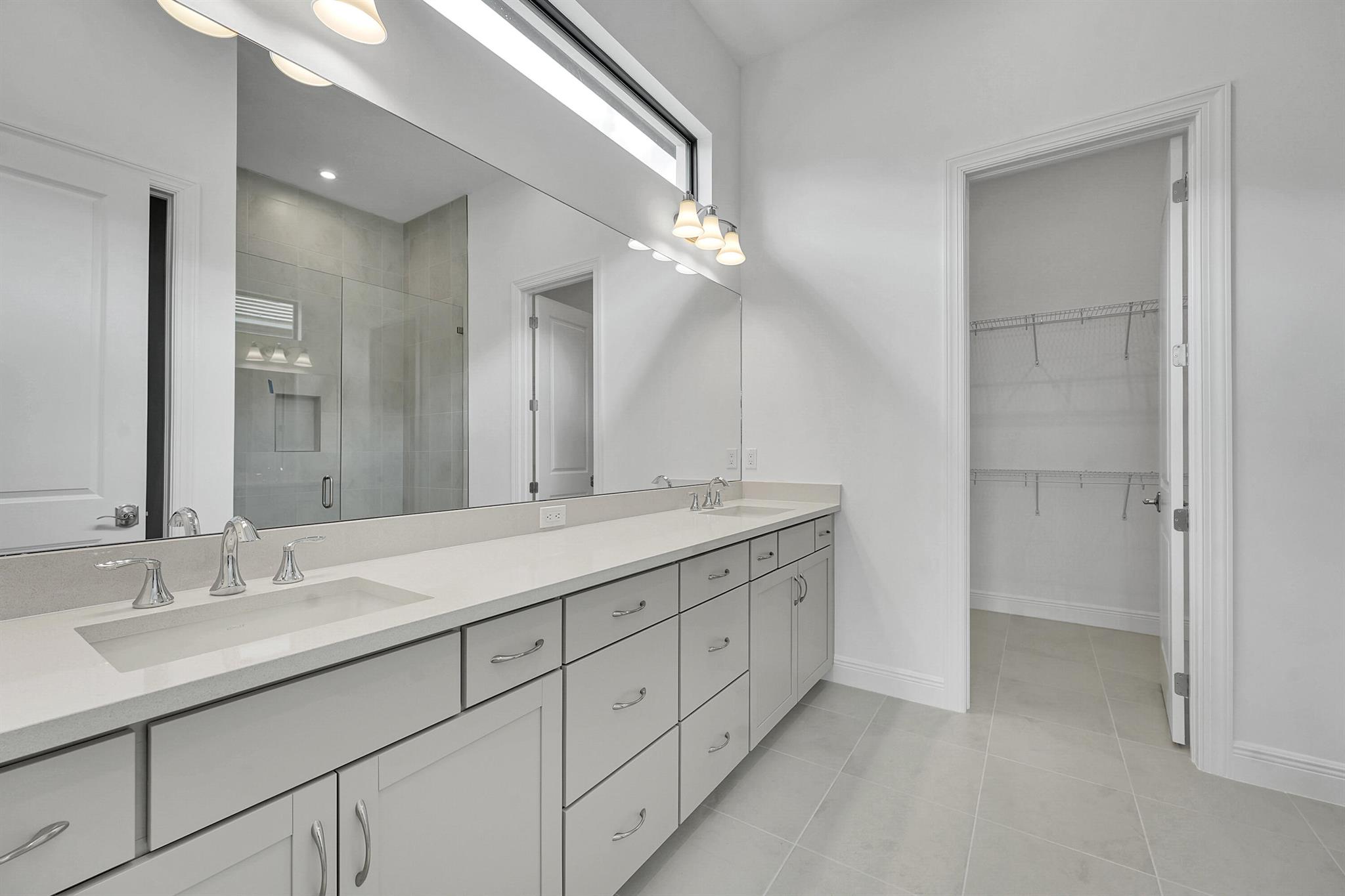 AVENIR POD 20 - Residential Lease