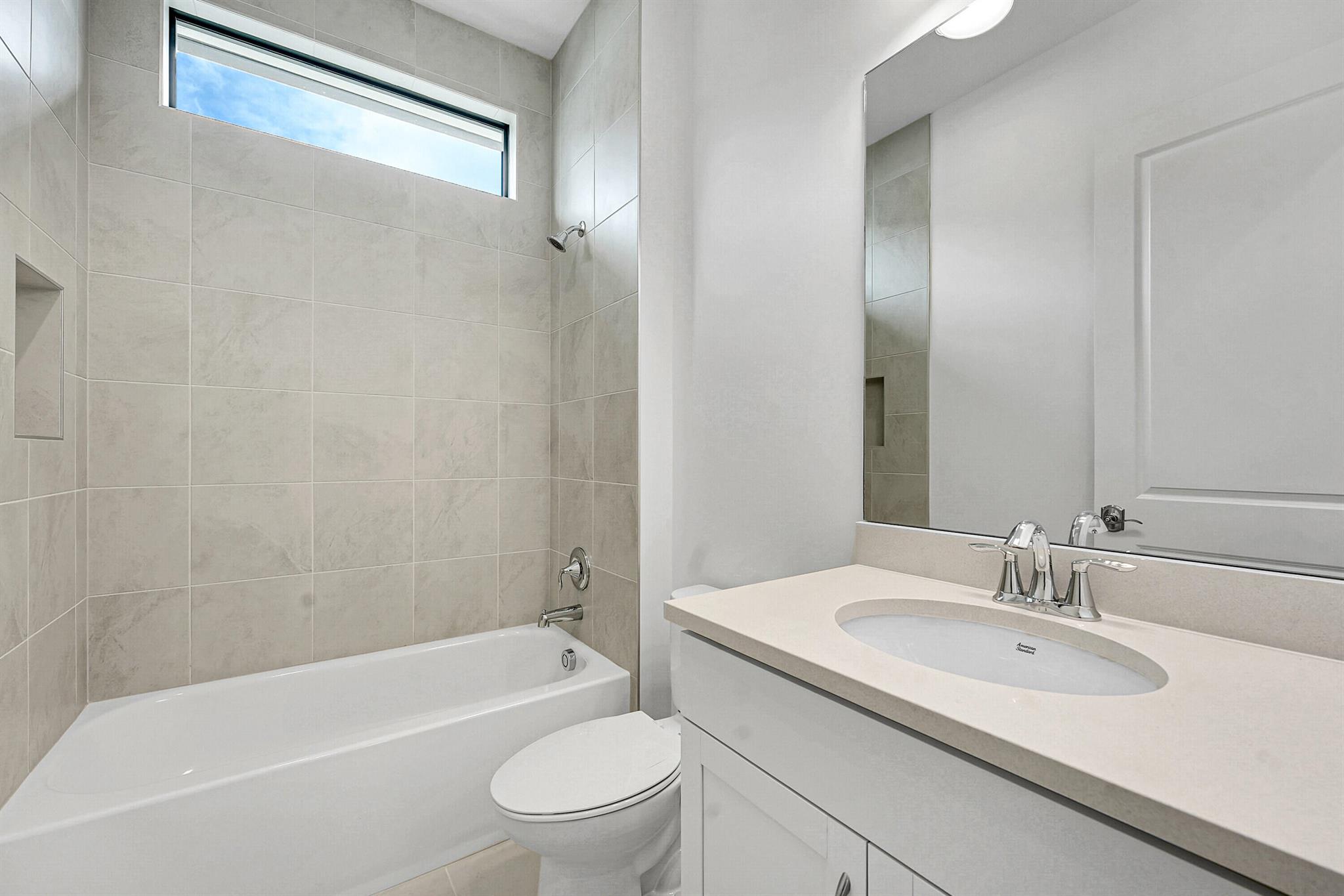 AVENIR POD 20 - Residential Lease