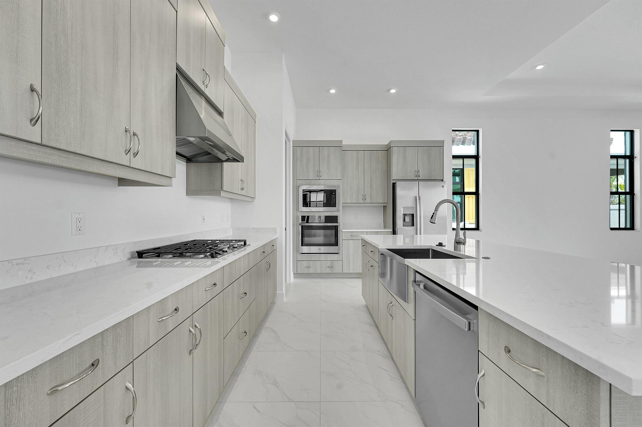 AVENIR POD 20 - Residential Lease