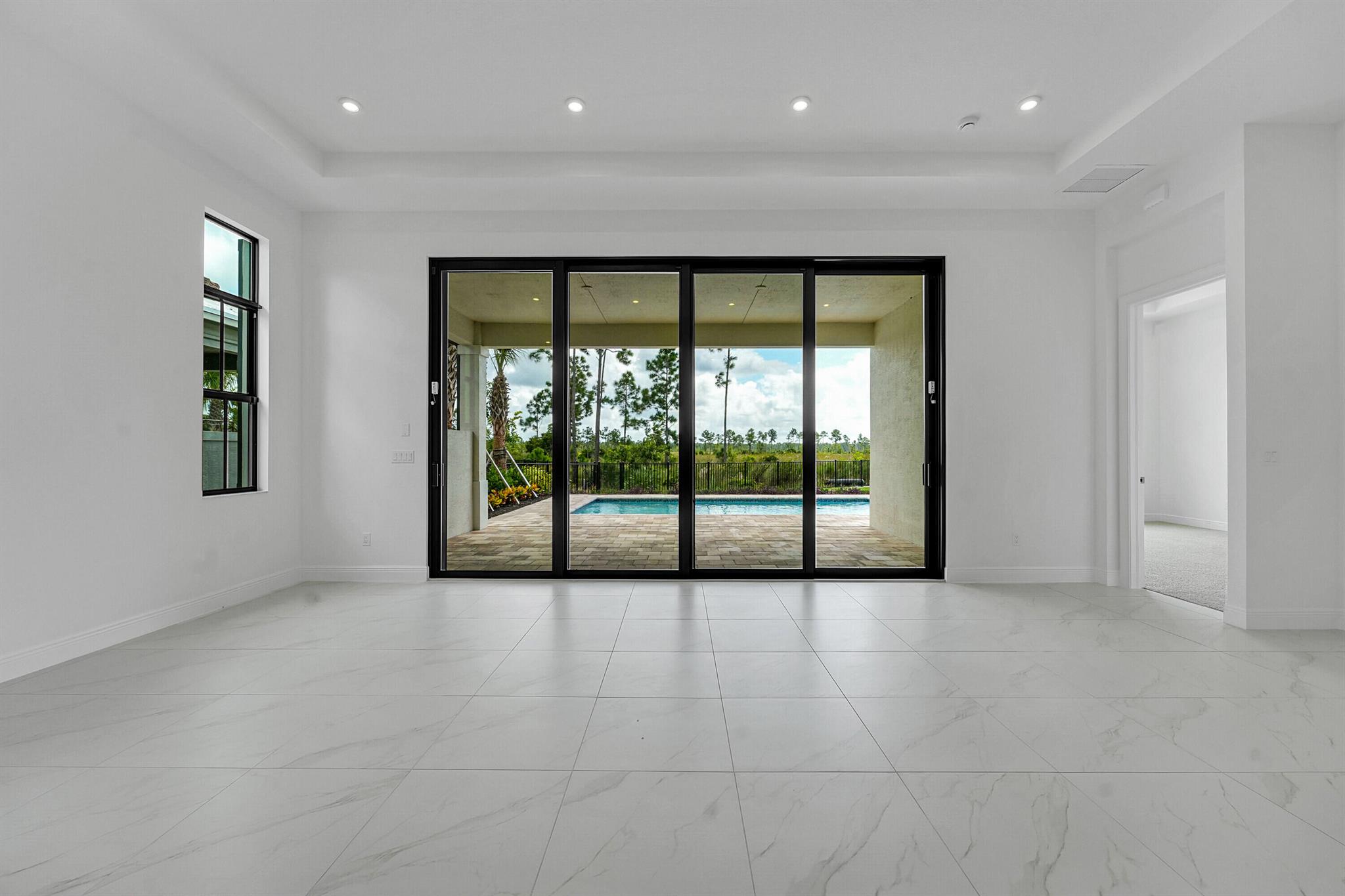 AVENIR POD 20 - Residential Lease