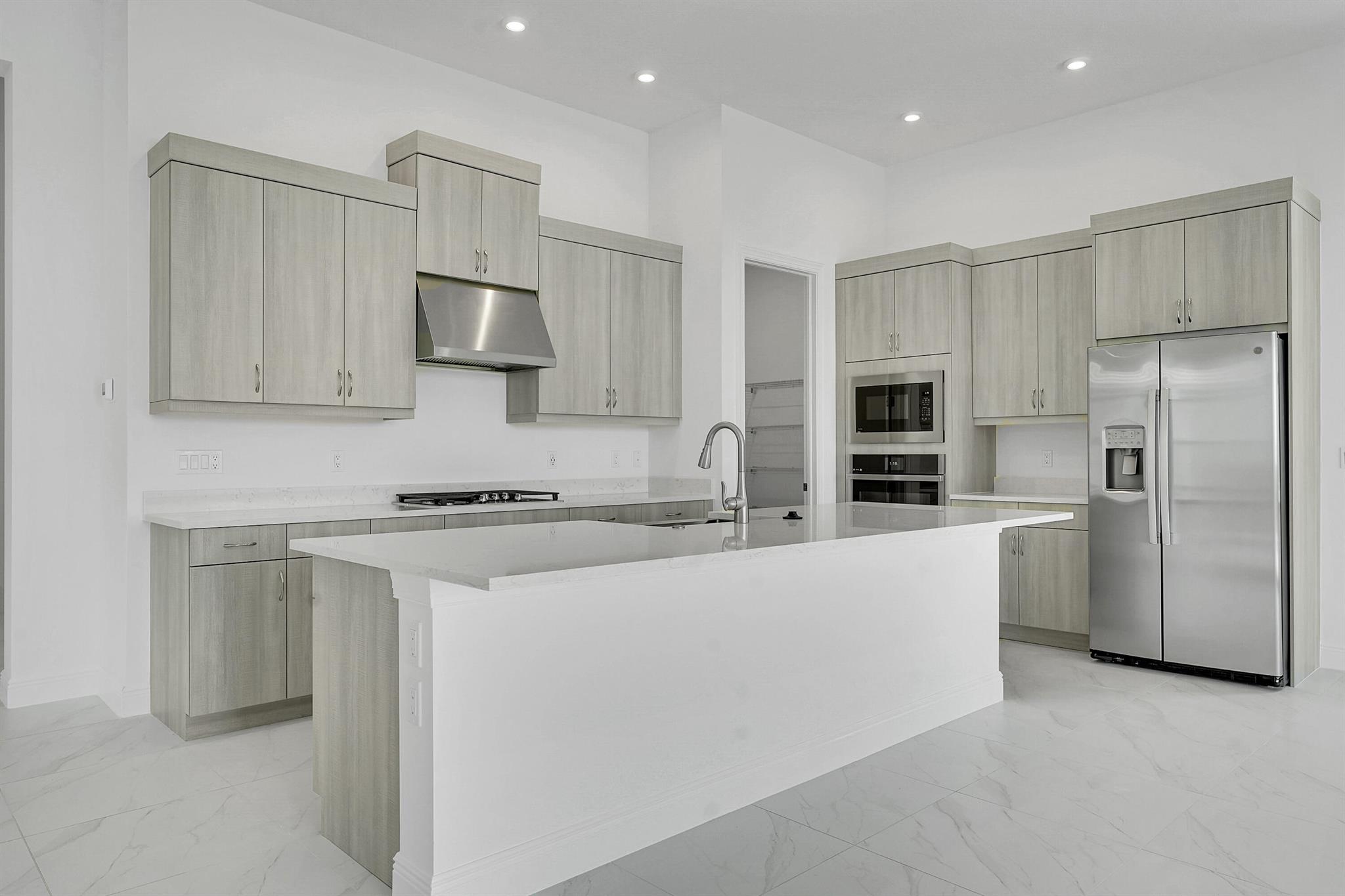 AVENIR POD 20 - Residential Lease