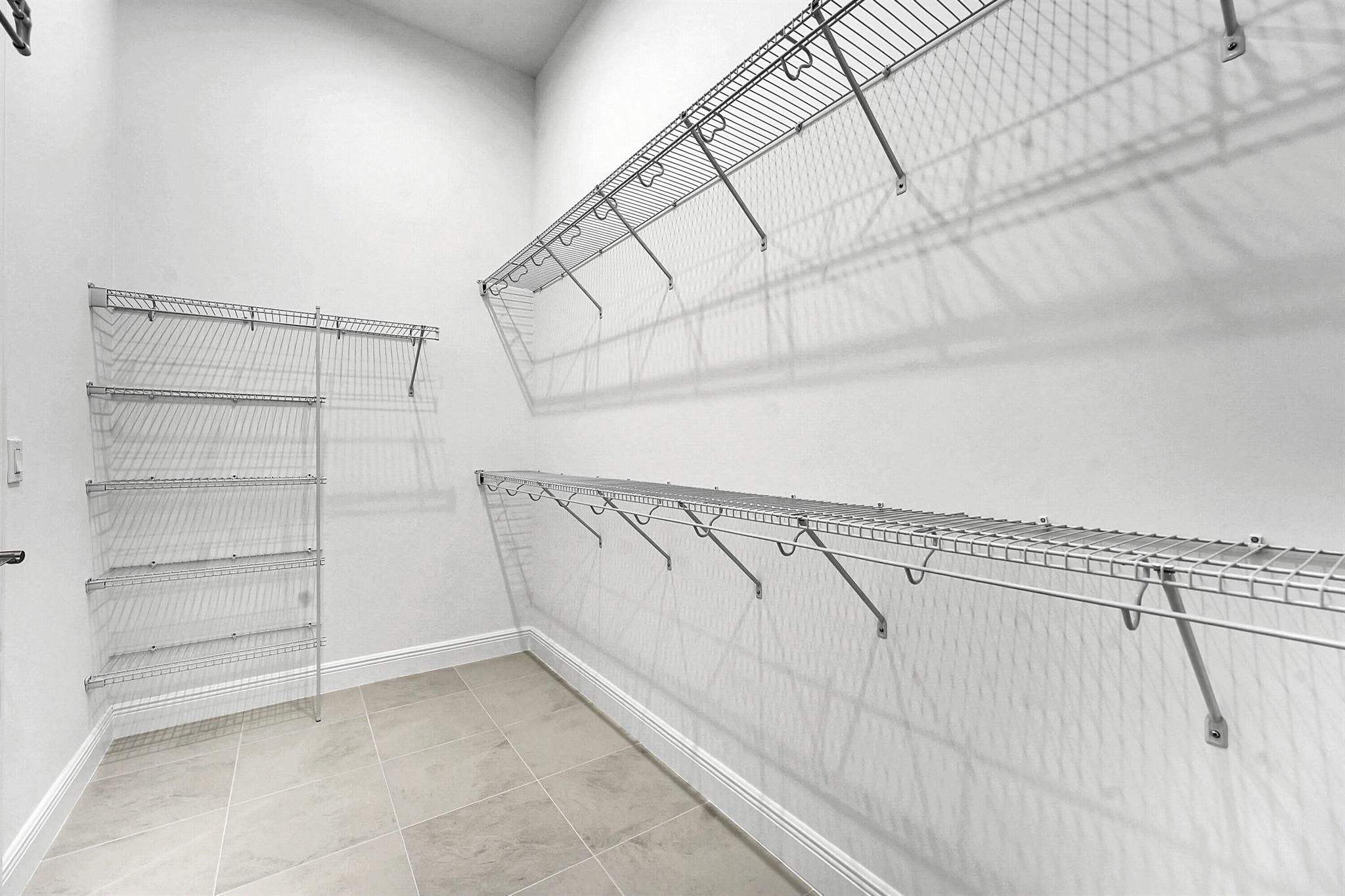 AVENIR POD 20 - Residential Lease